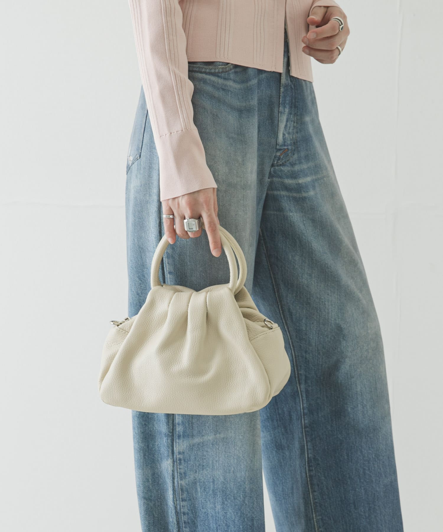 レザーハンドバッグ OFFWHITE -