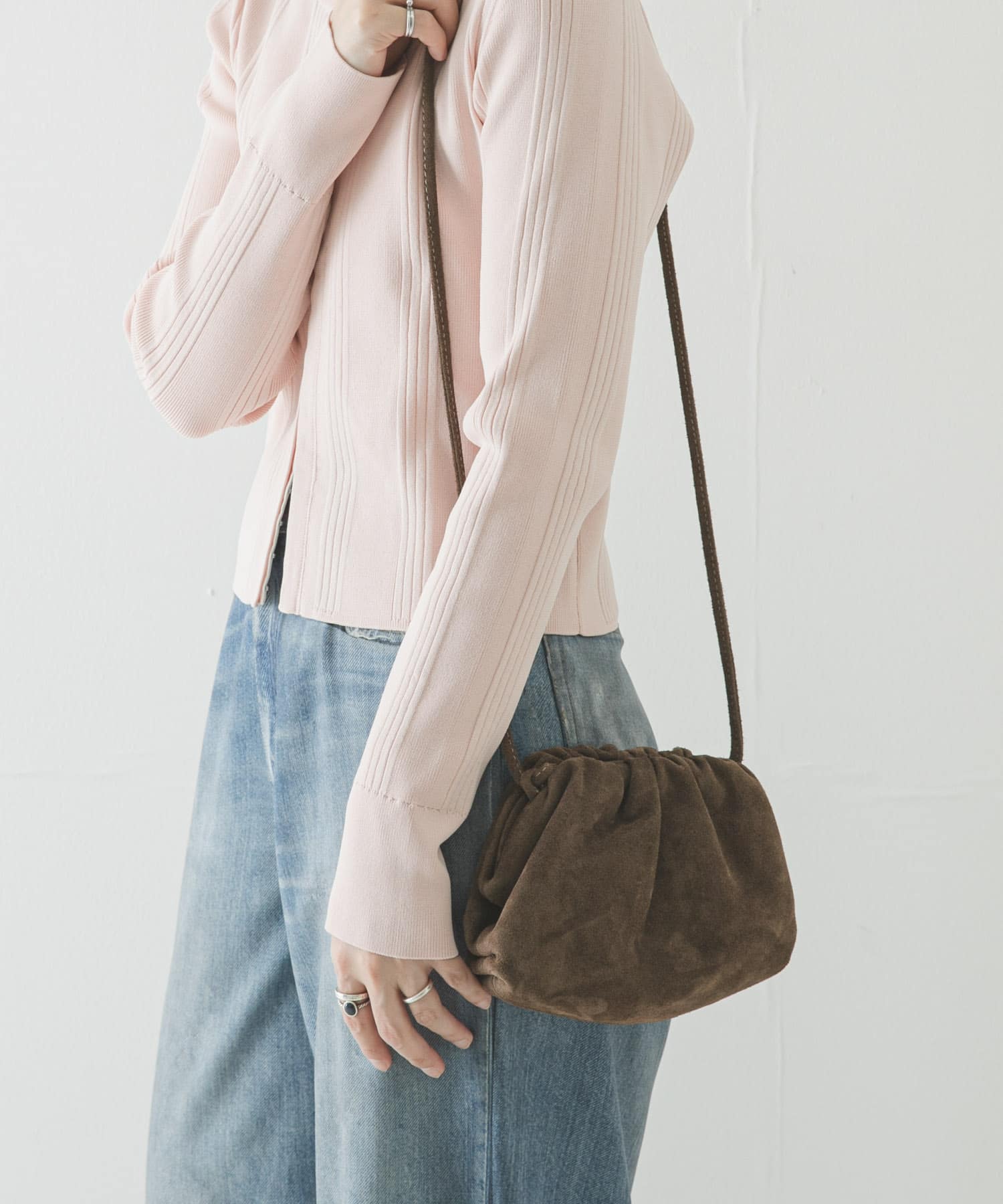 レザーショルダーバッグ BROWN -