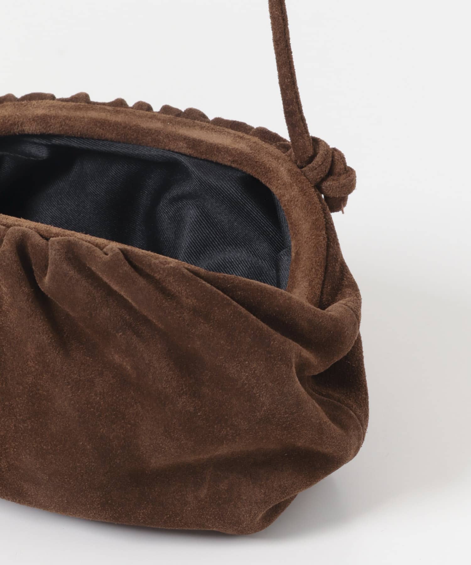 レザーショルダーバッグ BROWN -