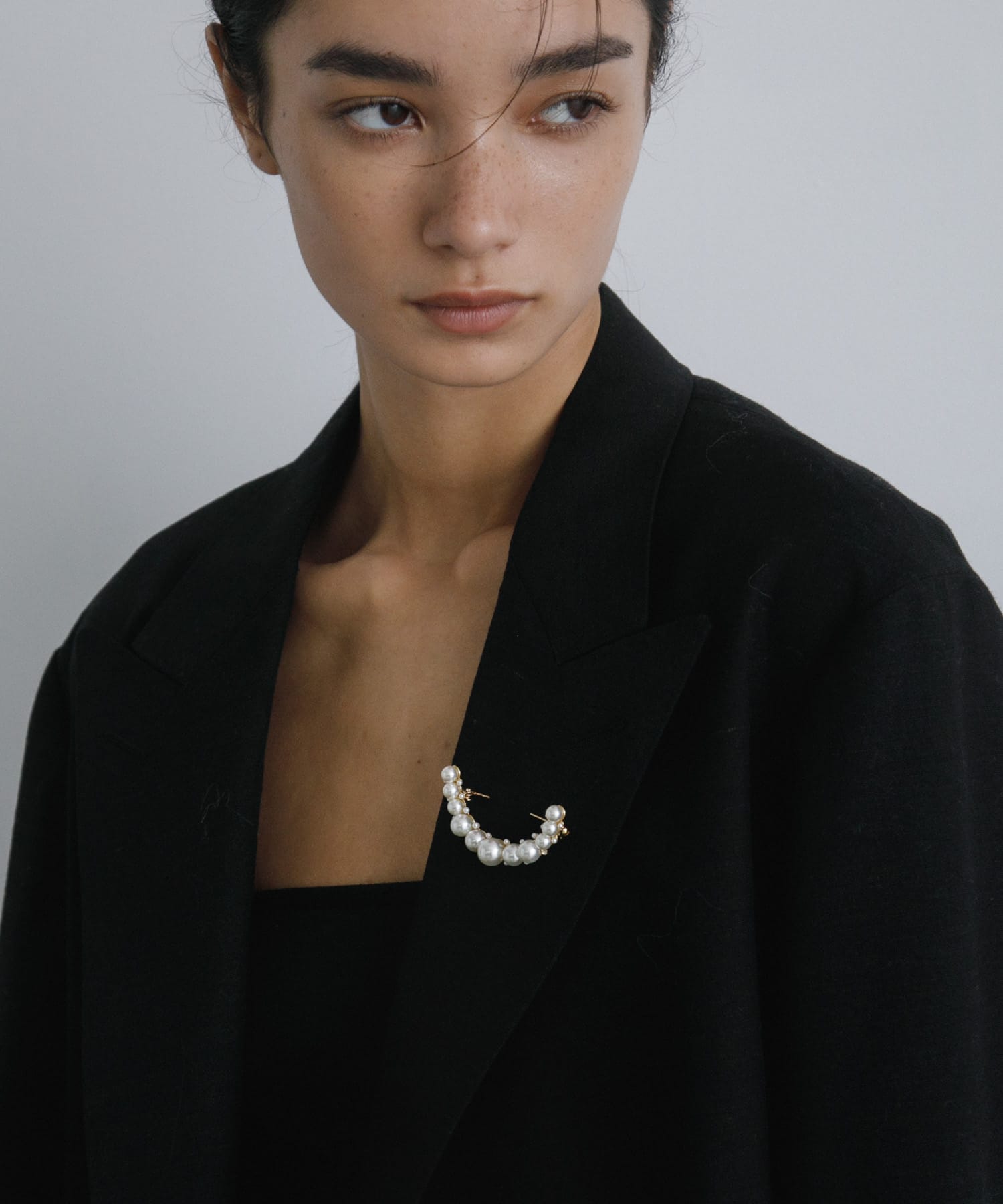 decor『デコール』　Broach curve pearl Pearl -