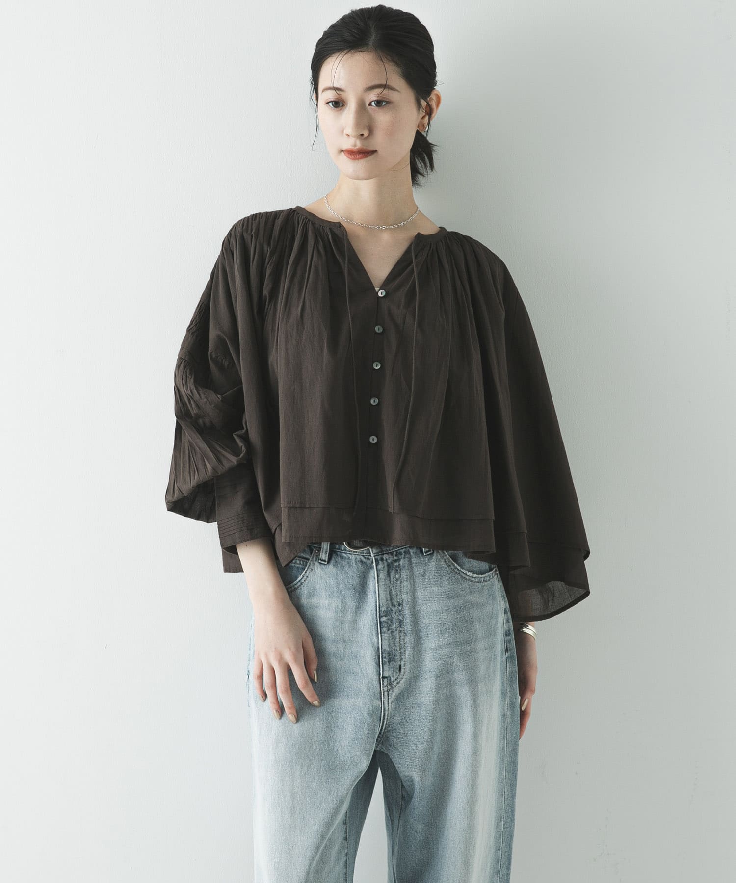 コットンボイルギャザーショートブラウス