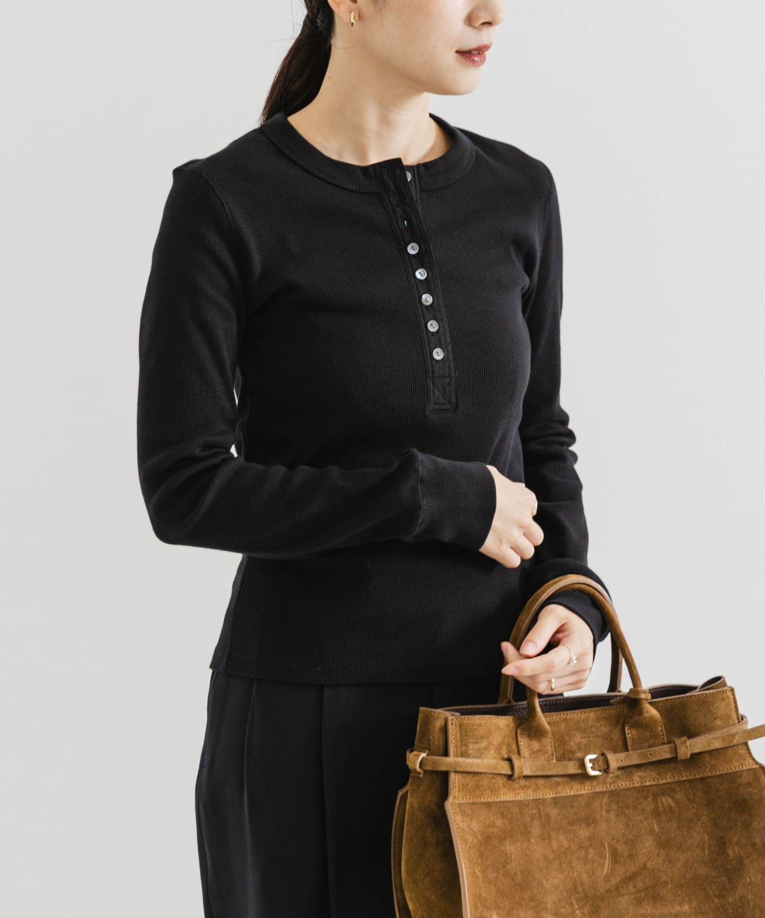 ヘンリーネックリブカットソー