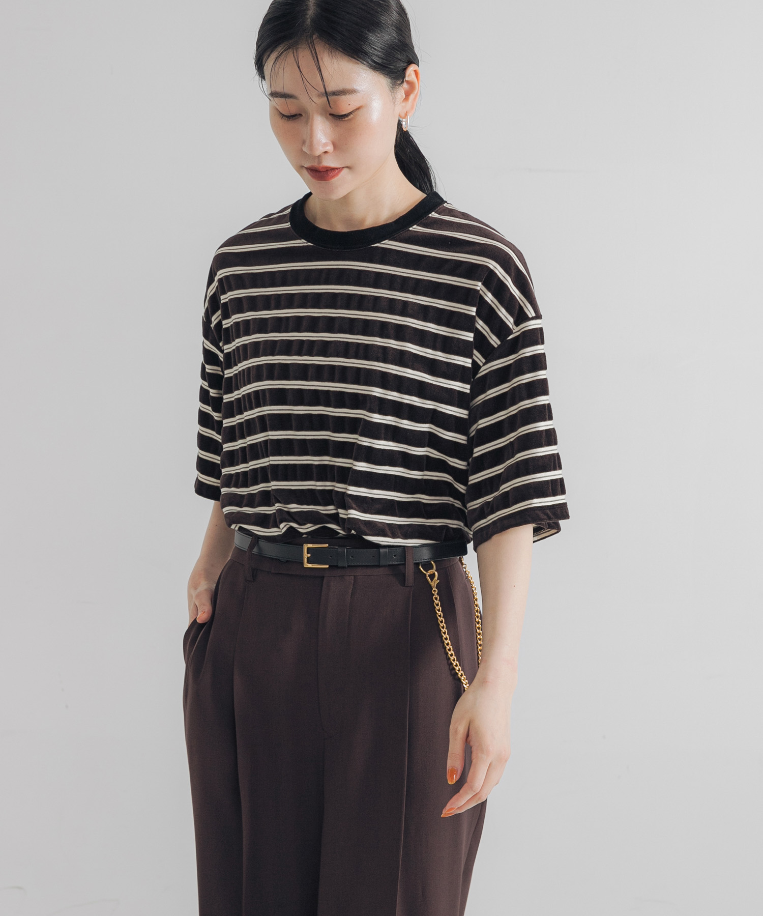 DARK BROWN
