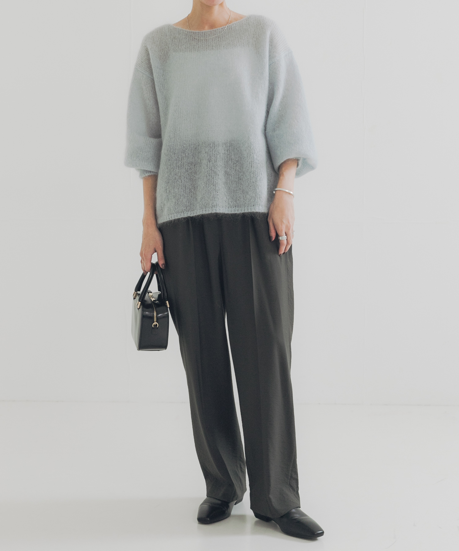 KHAKI GRAY