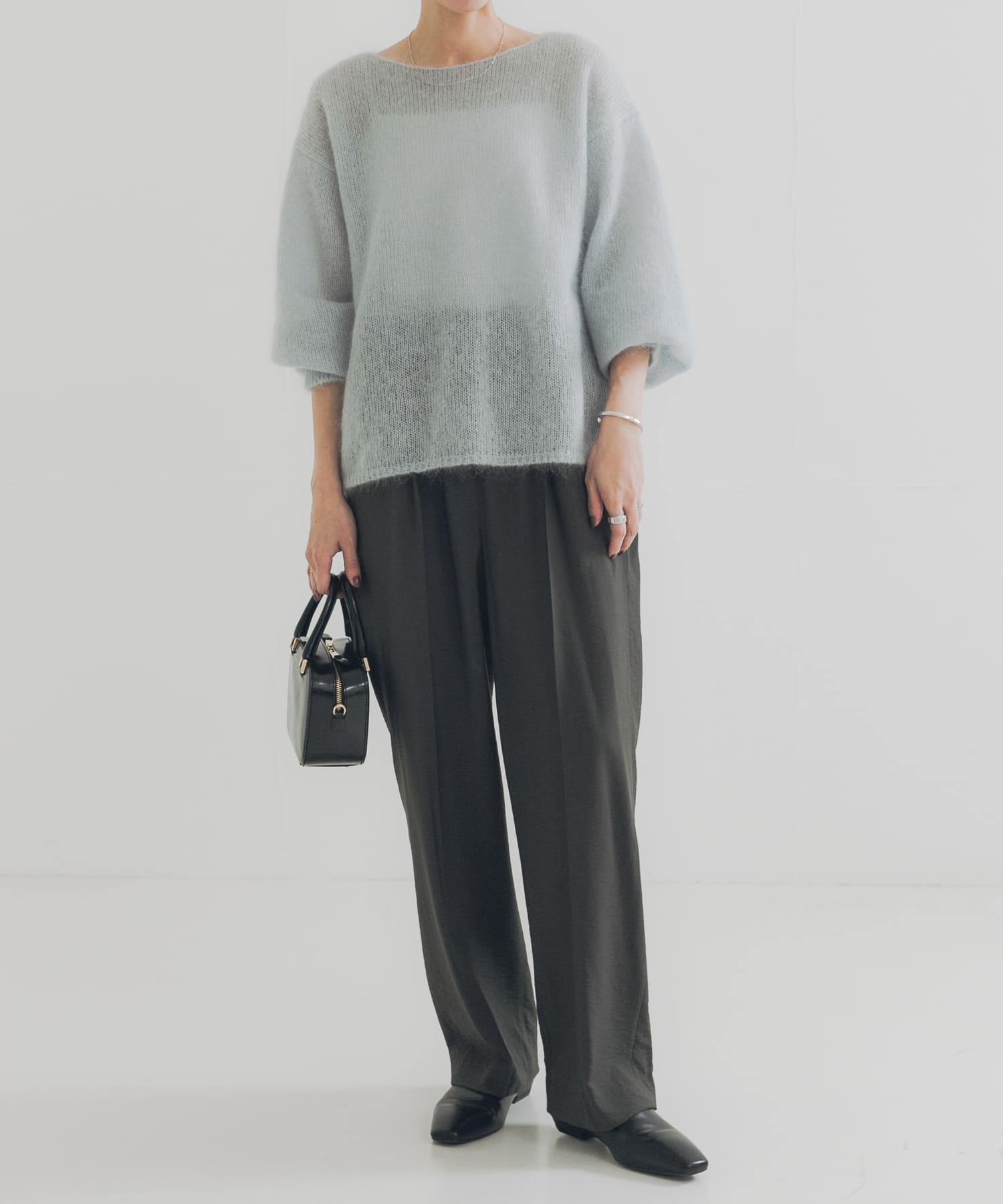 KHAKI GRAY