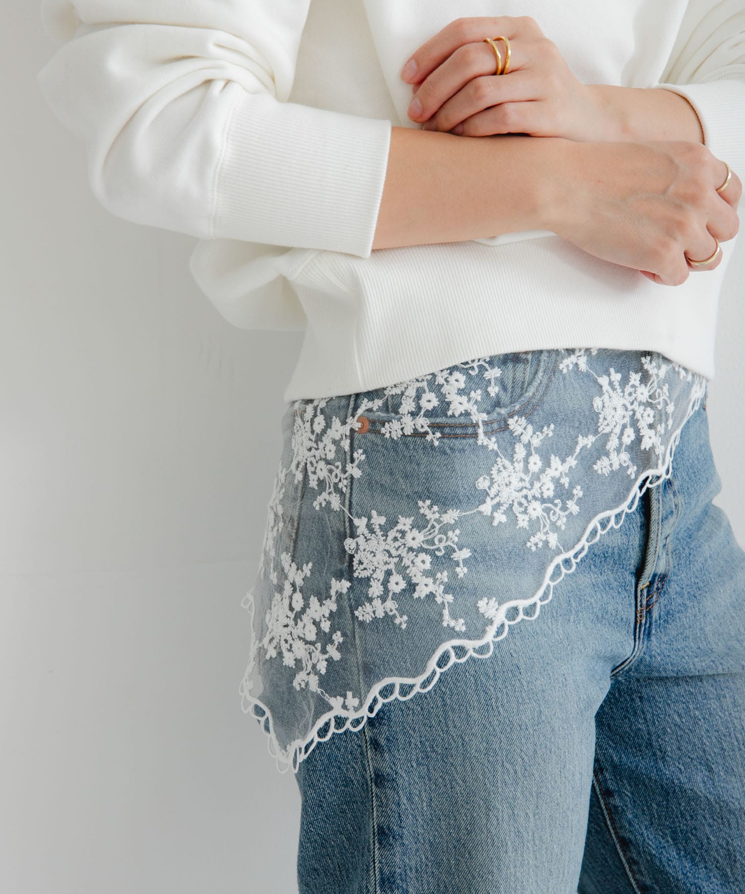 レースサンカクスカーフ