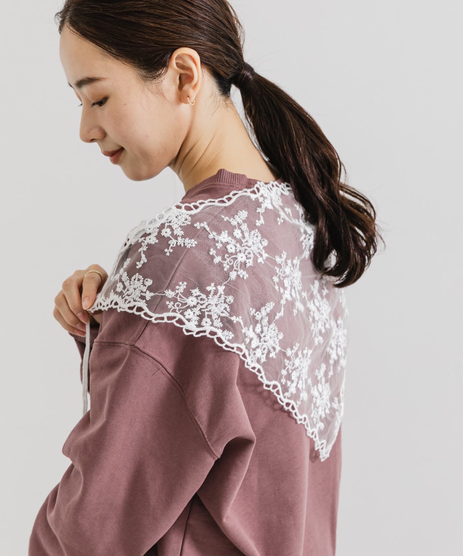 レースサンカクスカーフ