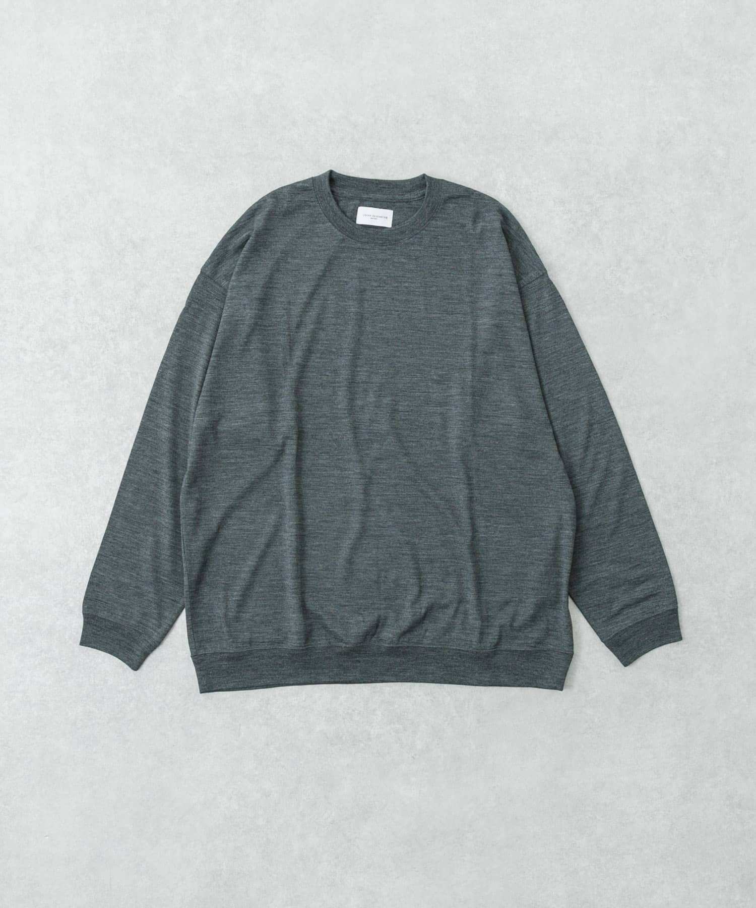 new basic　WASHABLE MERINO WOOL CREW-NECK