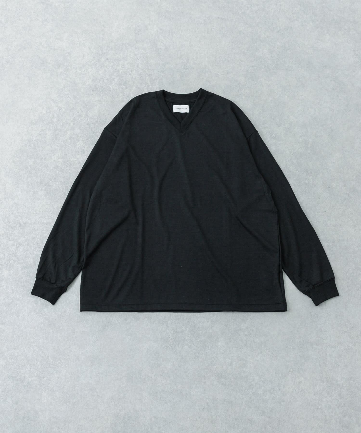 new basic　WASHABLE MERINO WOOL V-NECK