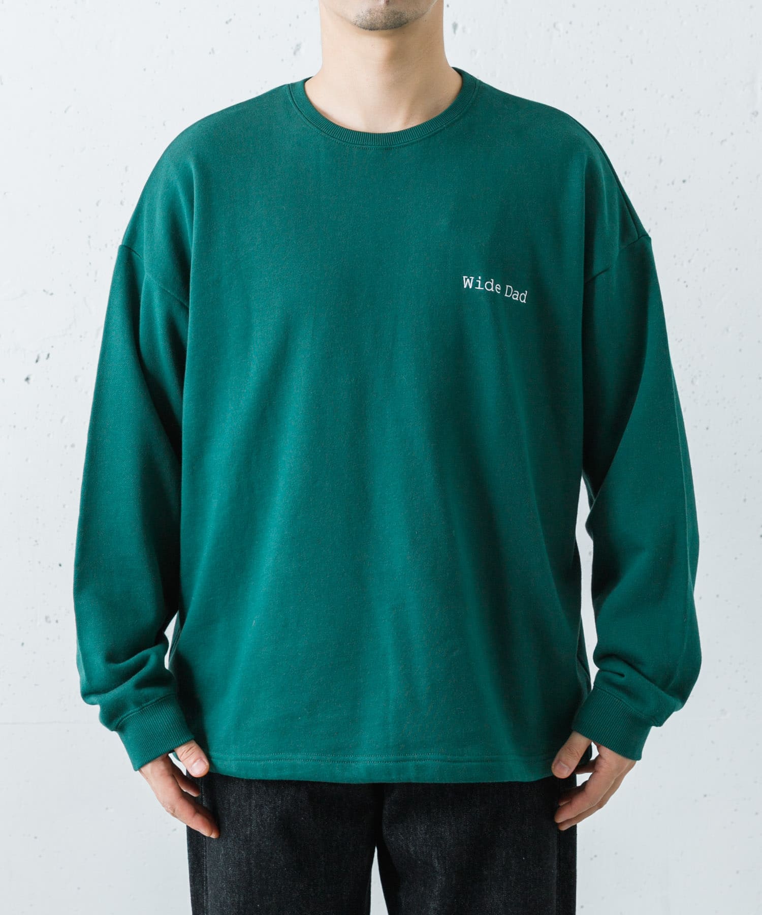 GREEN