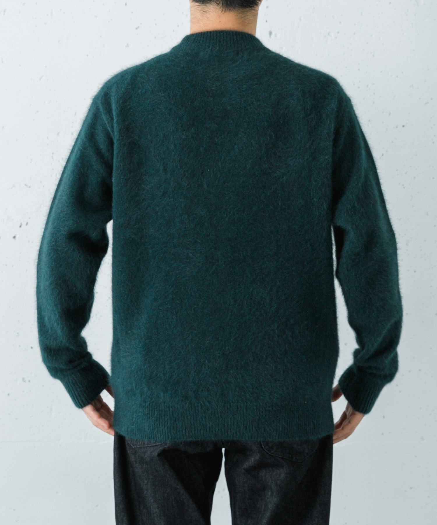 D GREEN