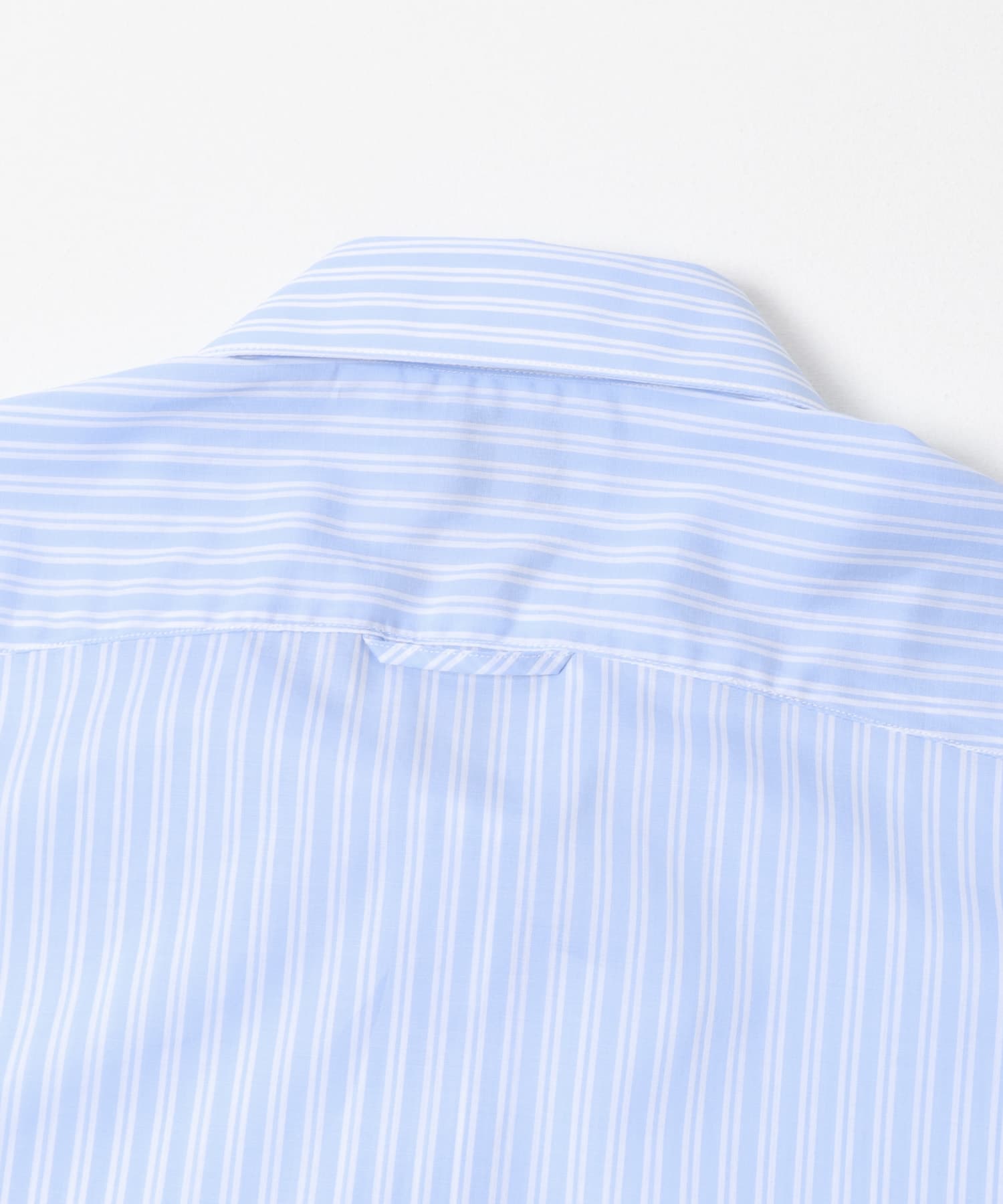 new basic　DJA SQUARE CUT SHIRT BLUE ST M