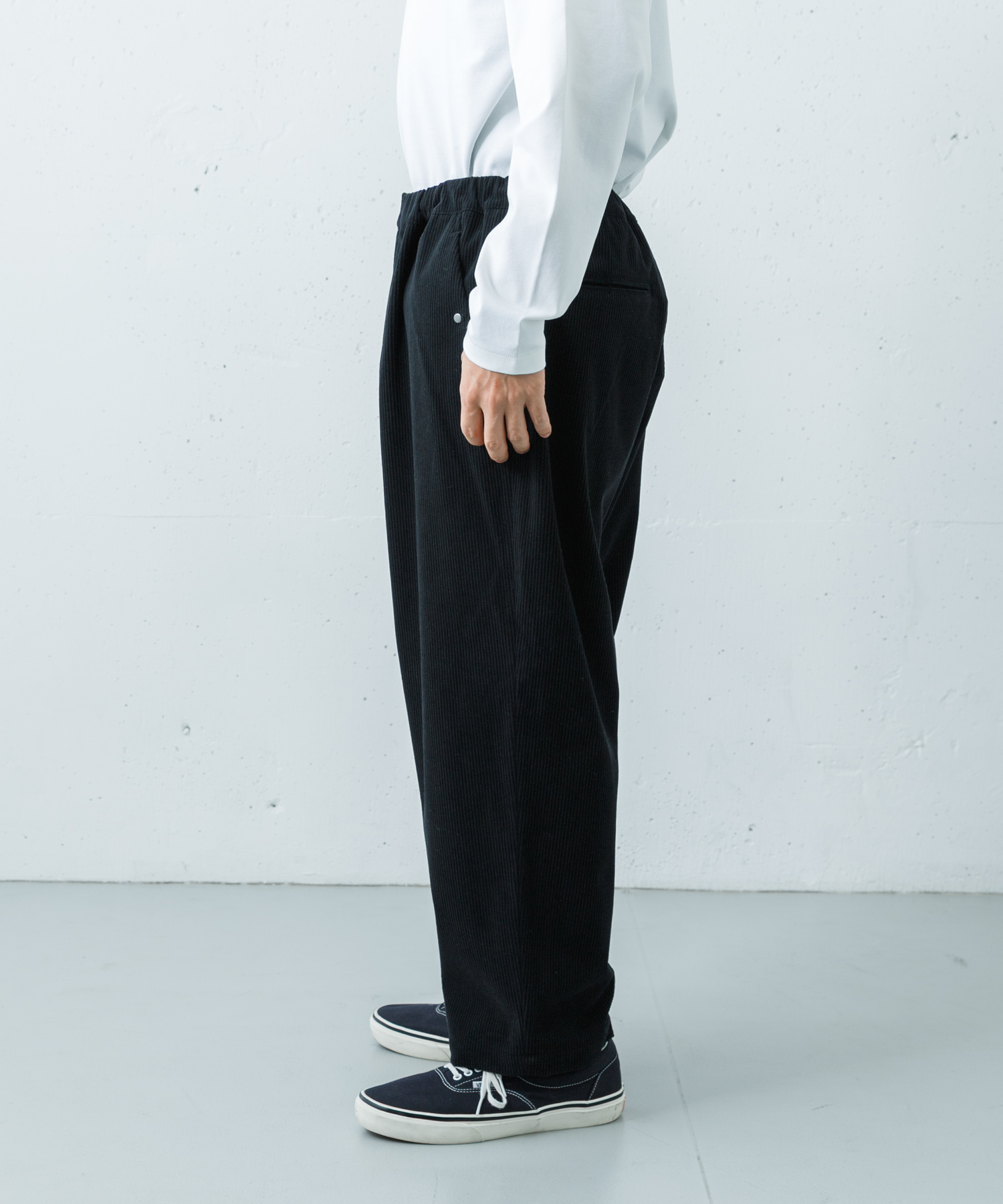 D NAVY