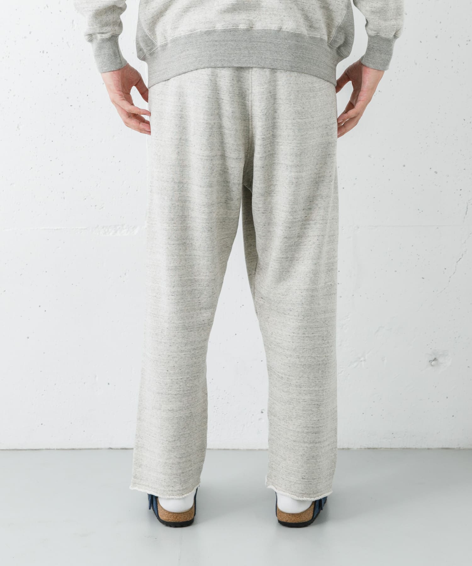 GRAY H