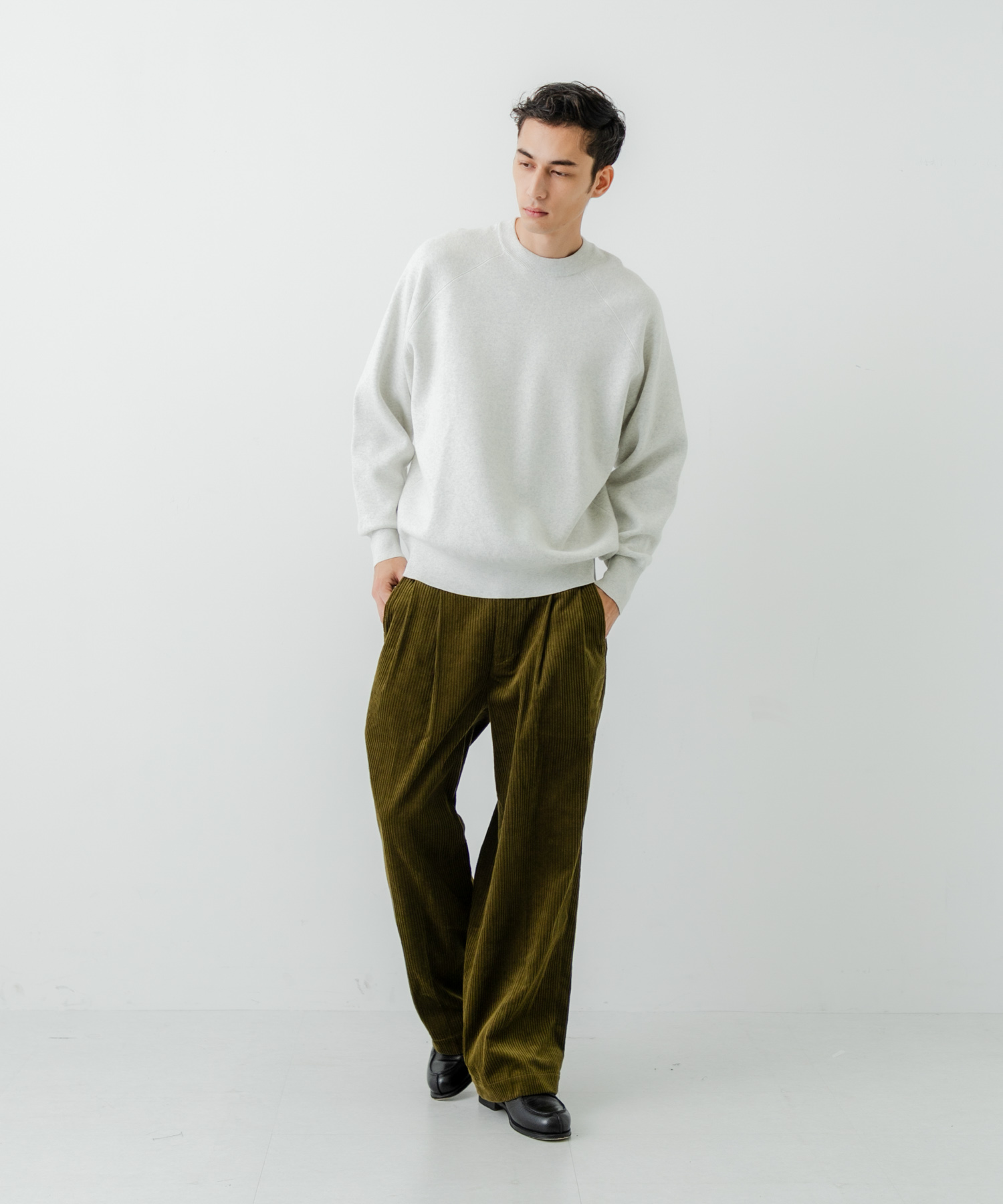 KHAKI