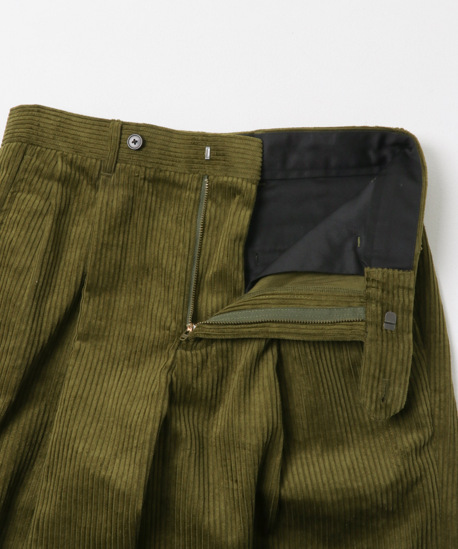 6W CORDUROY TROUSER KHAKI M