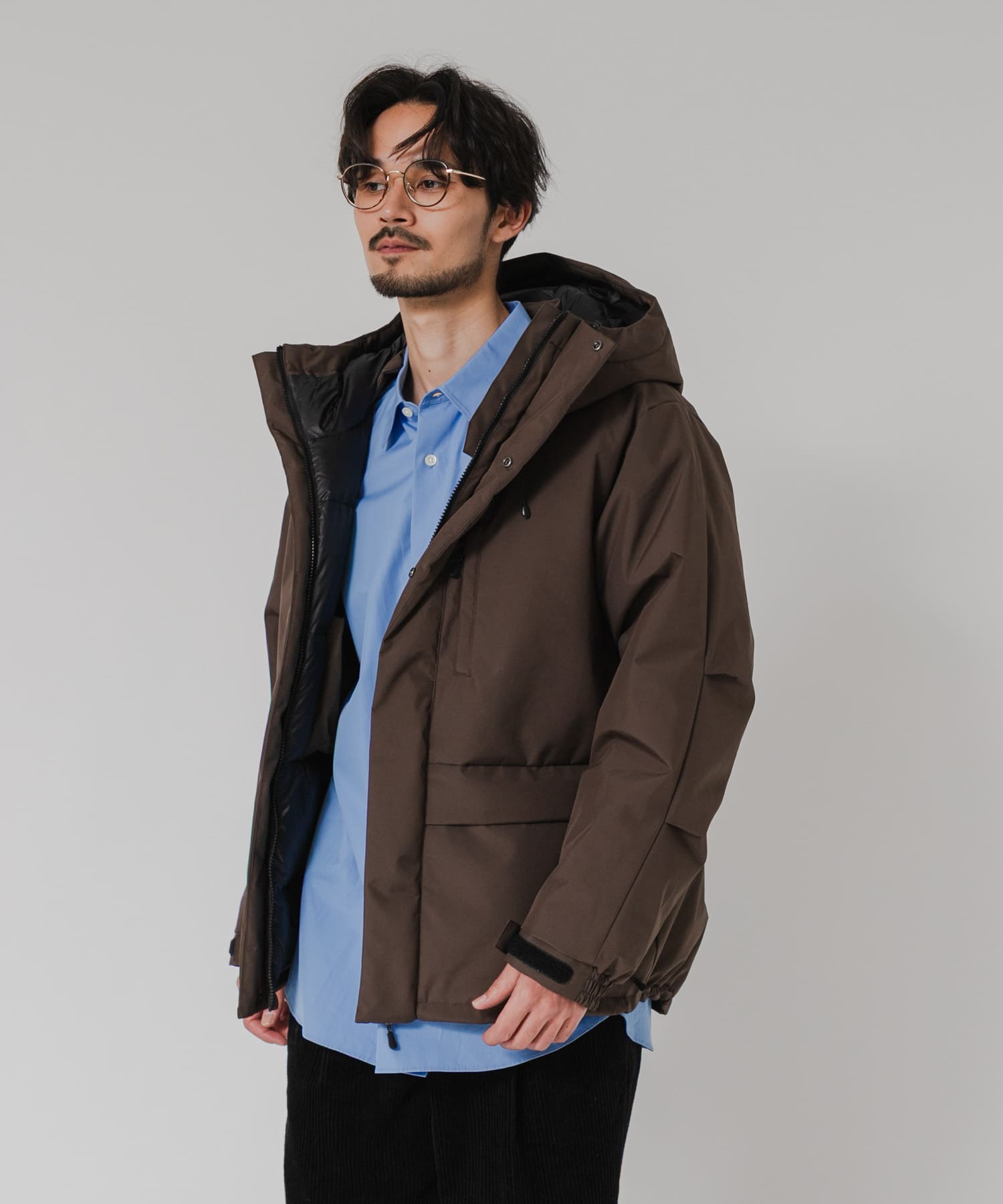 KHAKI