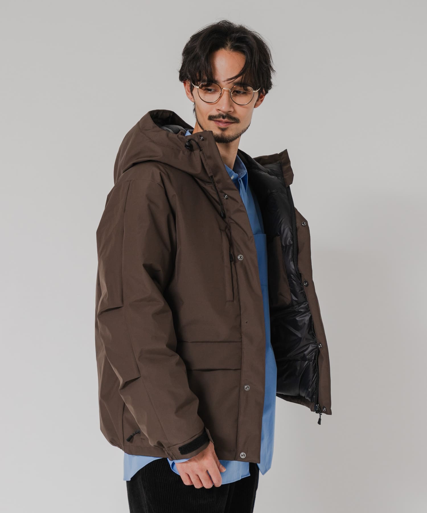 KHAKI
