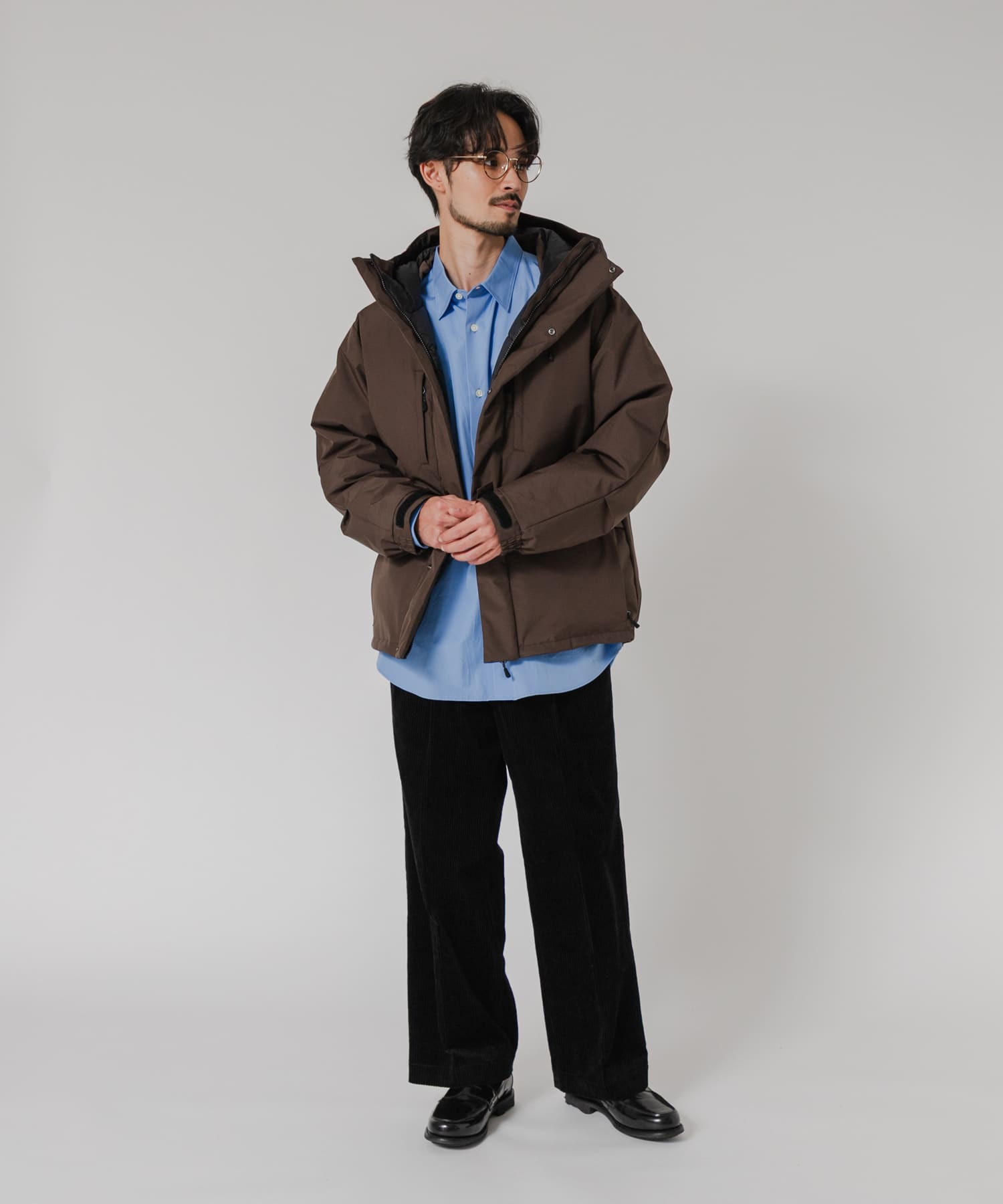 KHAKI