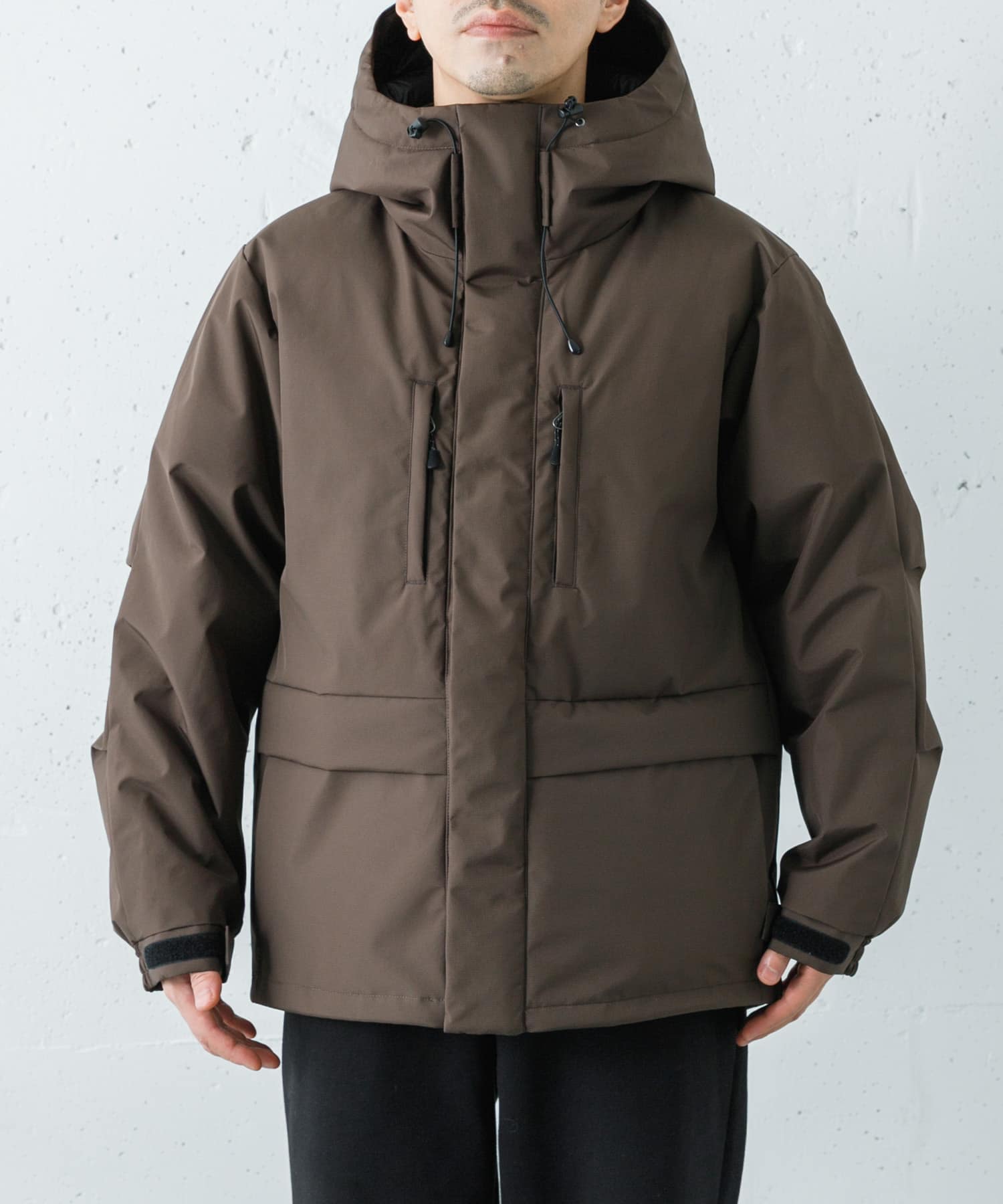 KHAKI