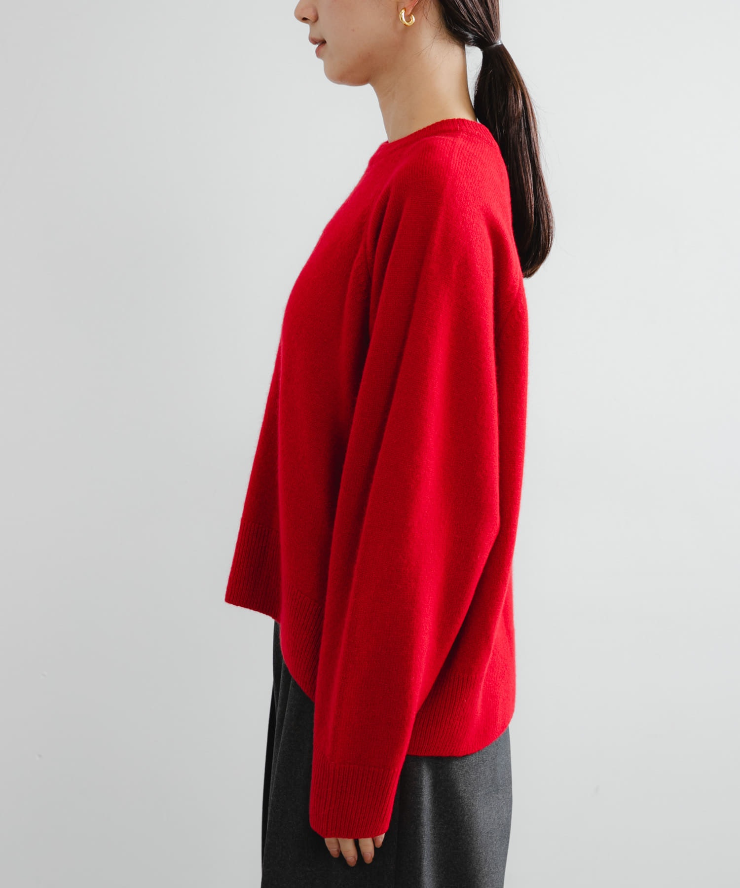 カシミヤ強縮クルーネックニット(FREE RED): トップス｜URBAN RESEARCH