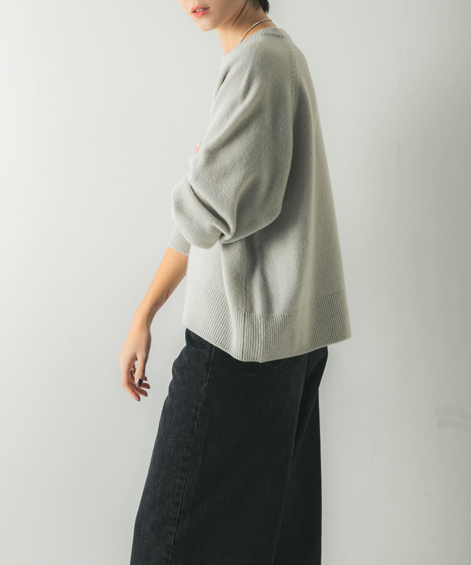 LIGHT GRAY