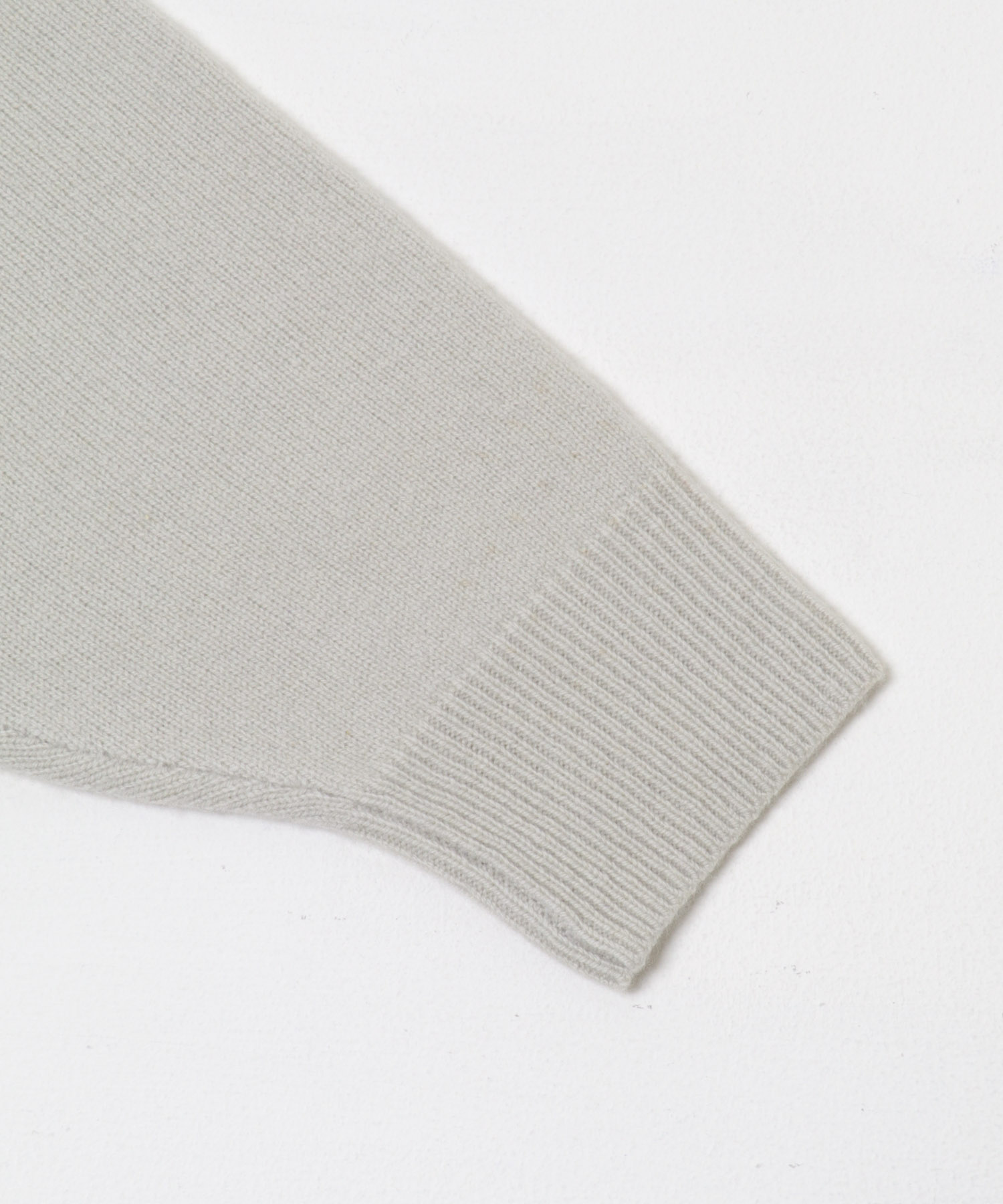 カシミヤ強縮クルーネックニット LIGHT GRAY FREE