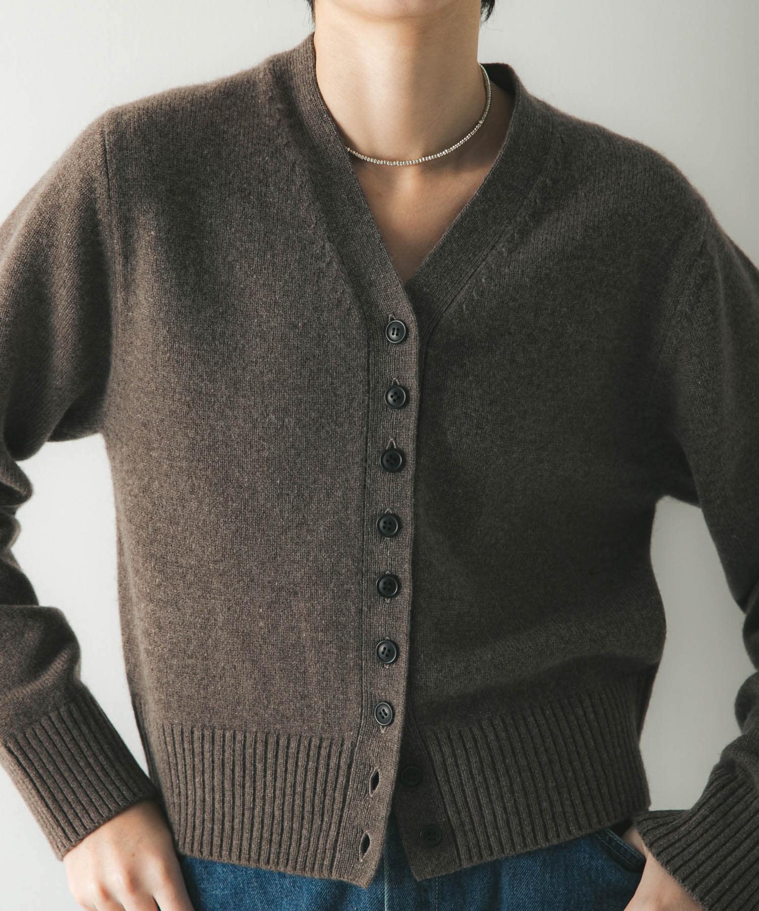 TOP BROWN