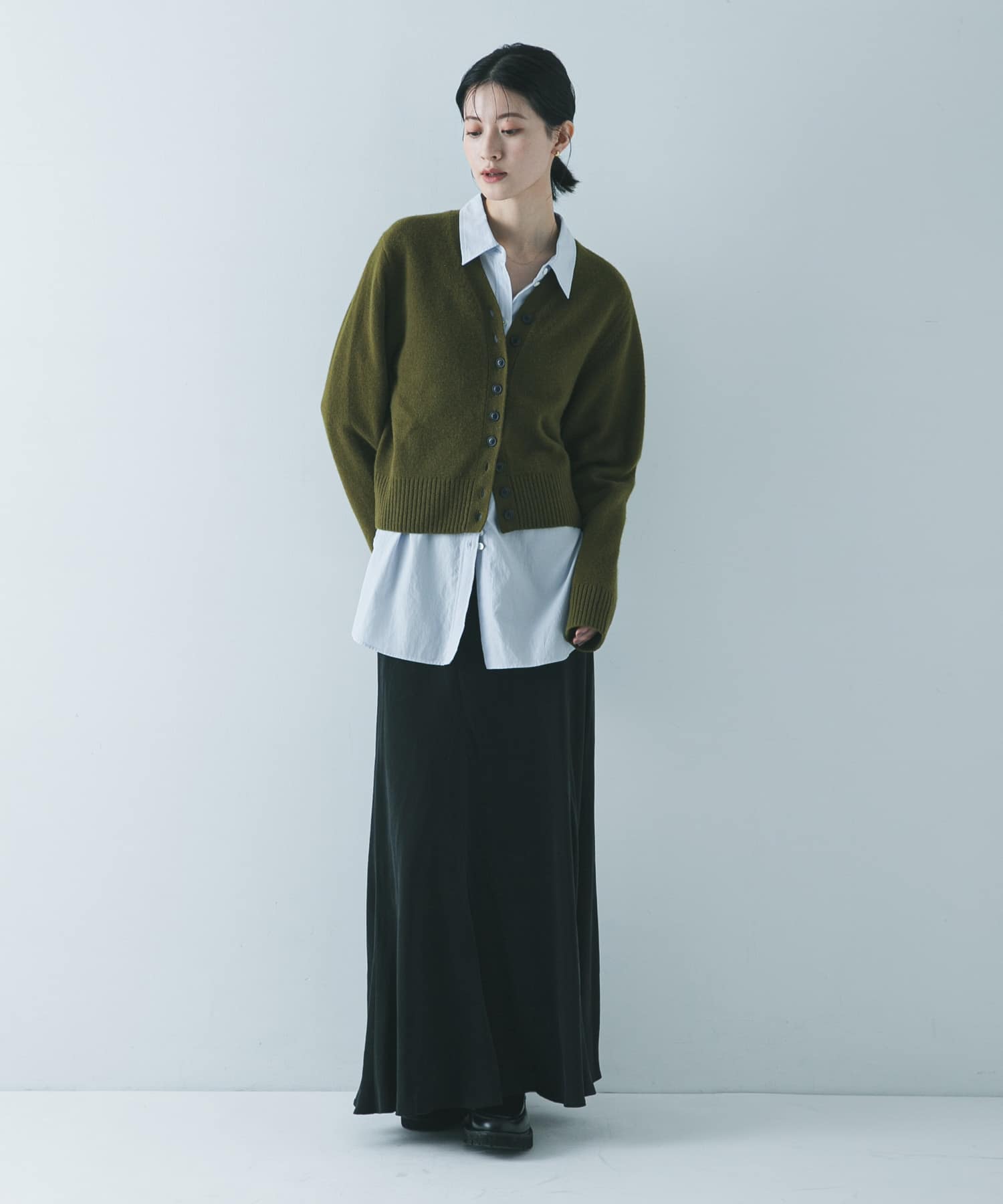 KHAKI