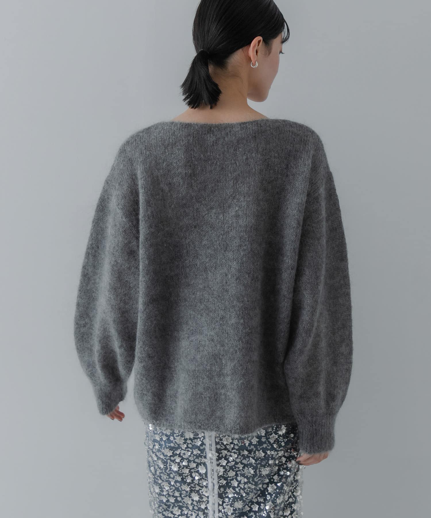 TOP GRAY