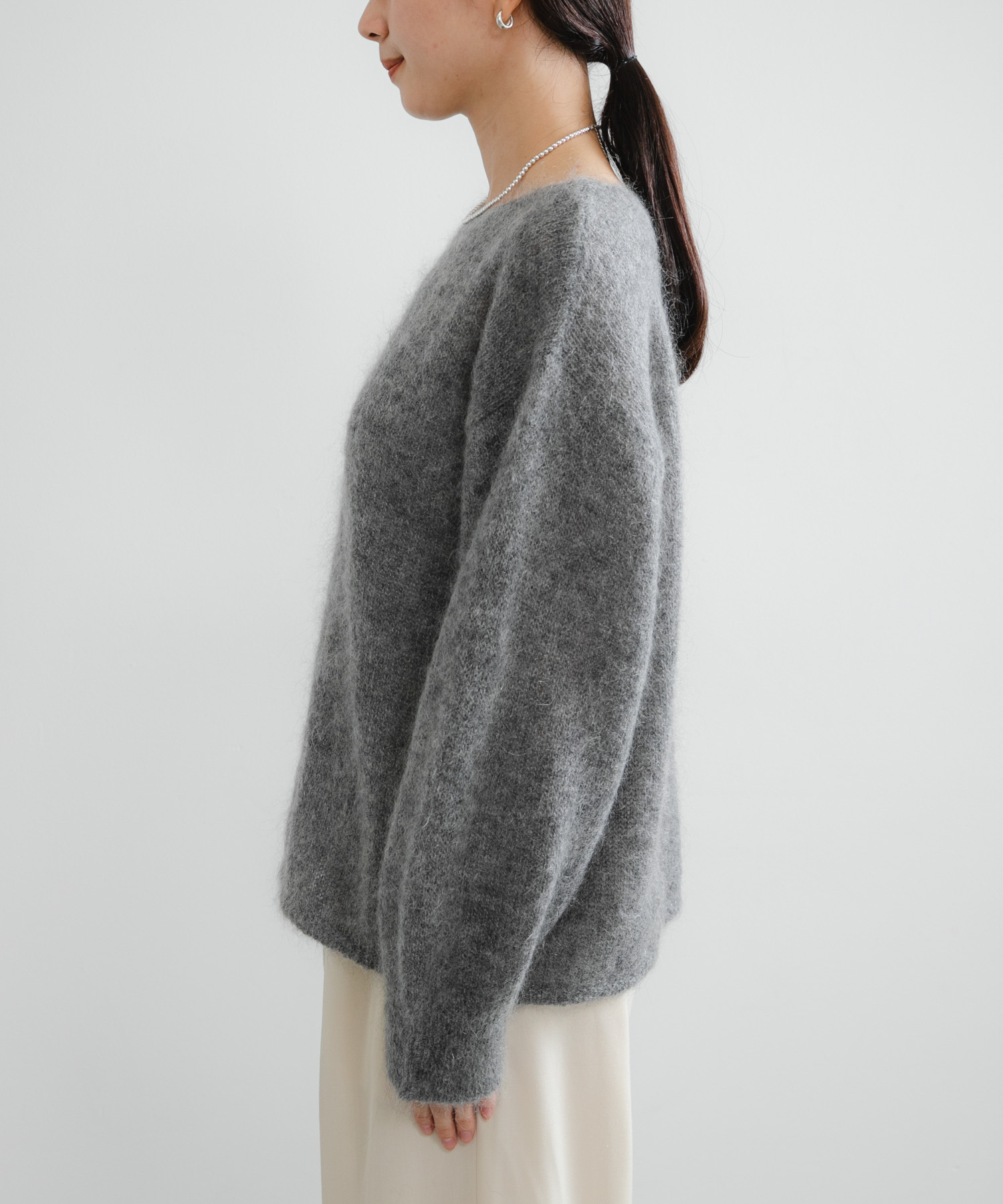 TOP GRAY