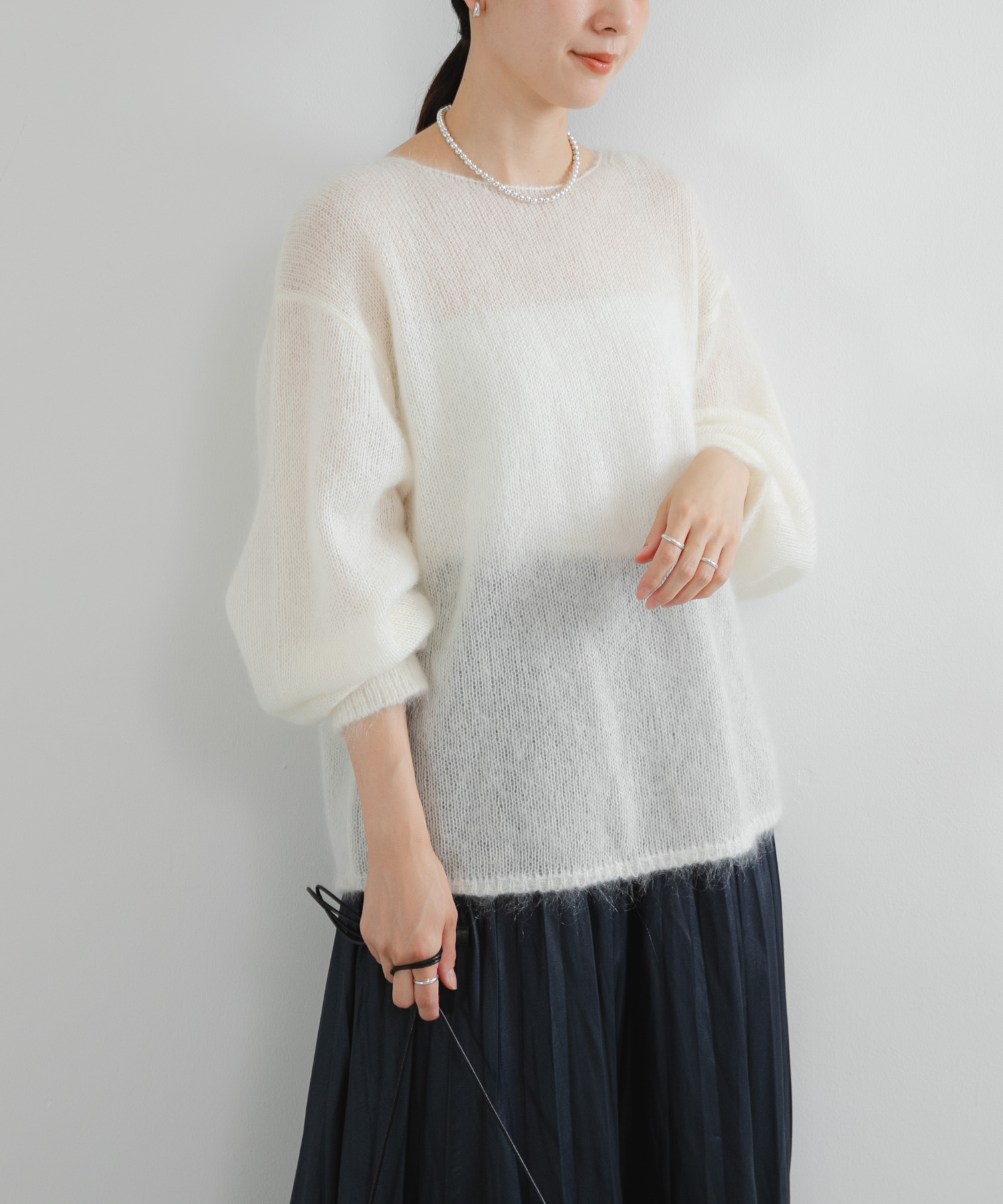ヘアリールーズニット
