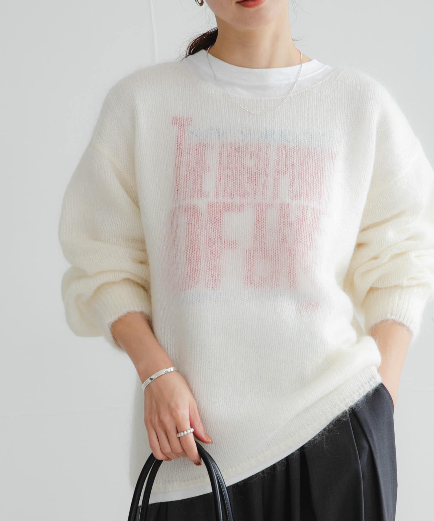 OFF WHITE