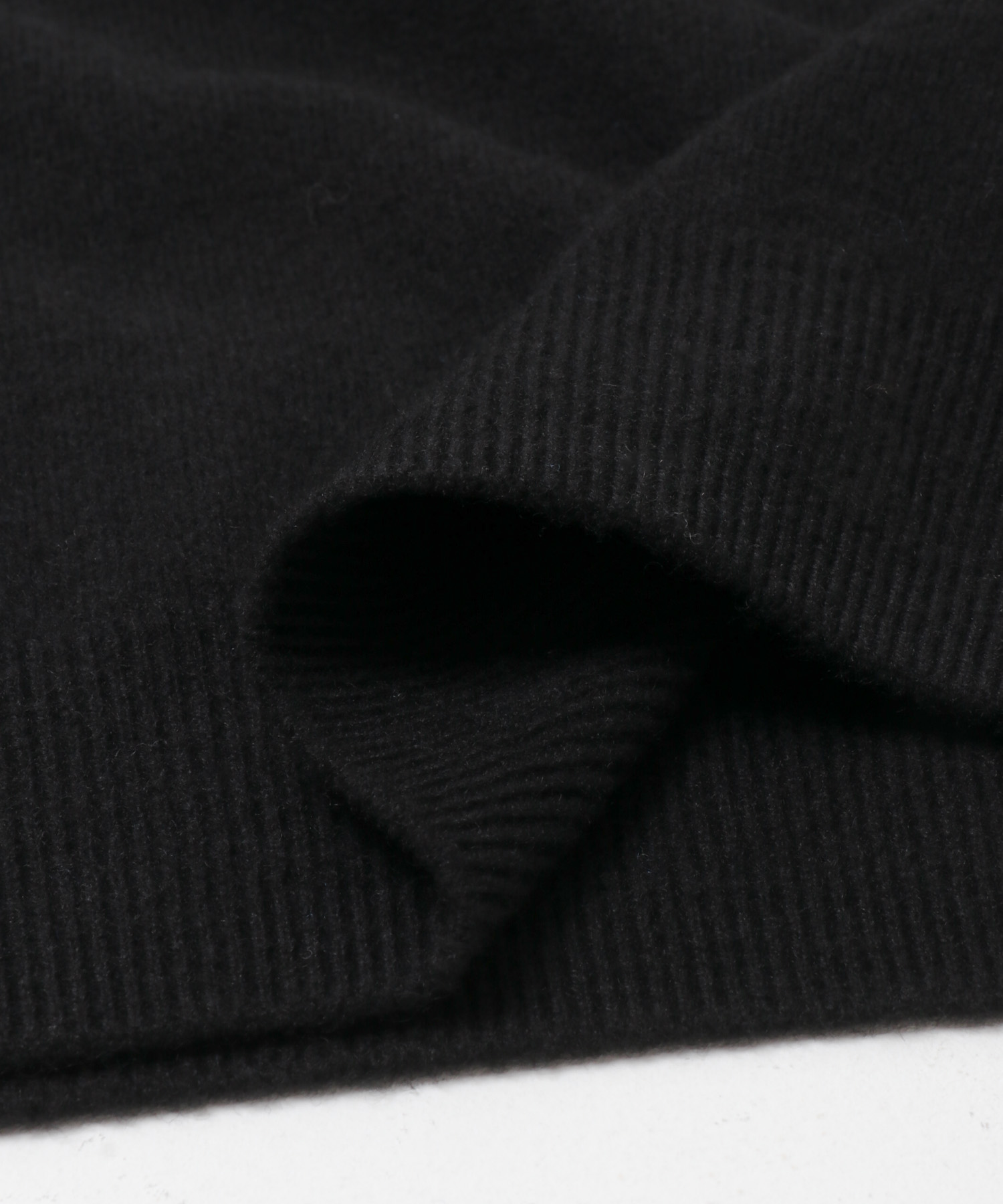 ウール100 Vネックルーズソフトニット BLACK Free