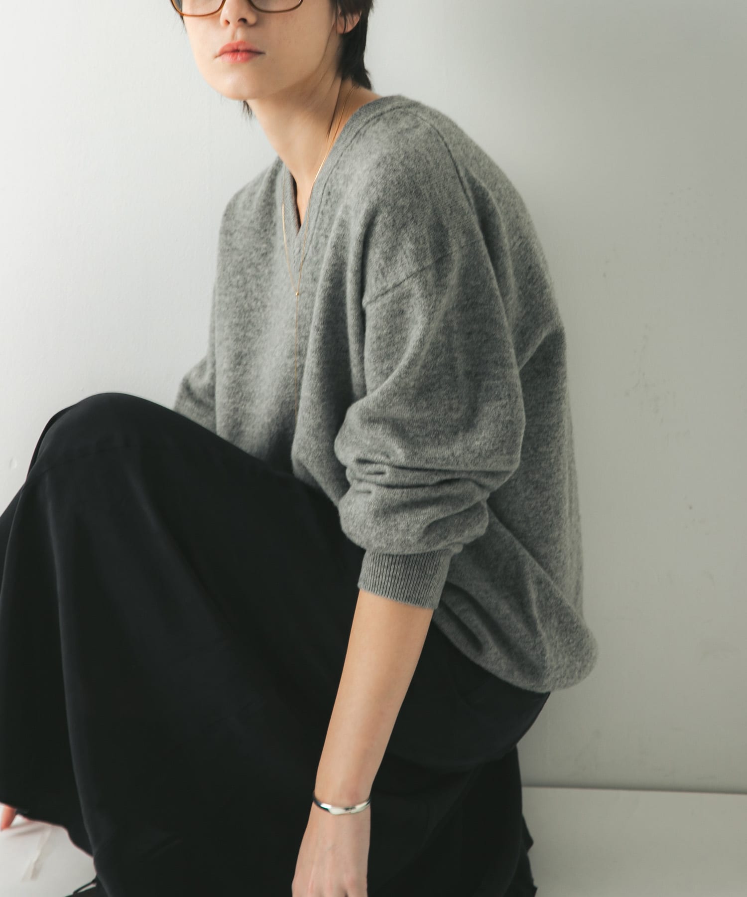 ウール100 Vネックルーズソフトニット(Free OFF WHITE): トップス