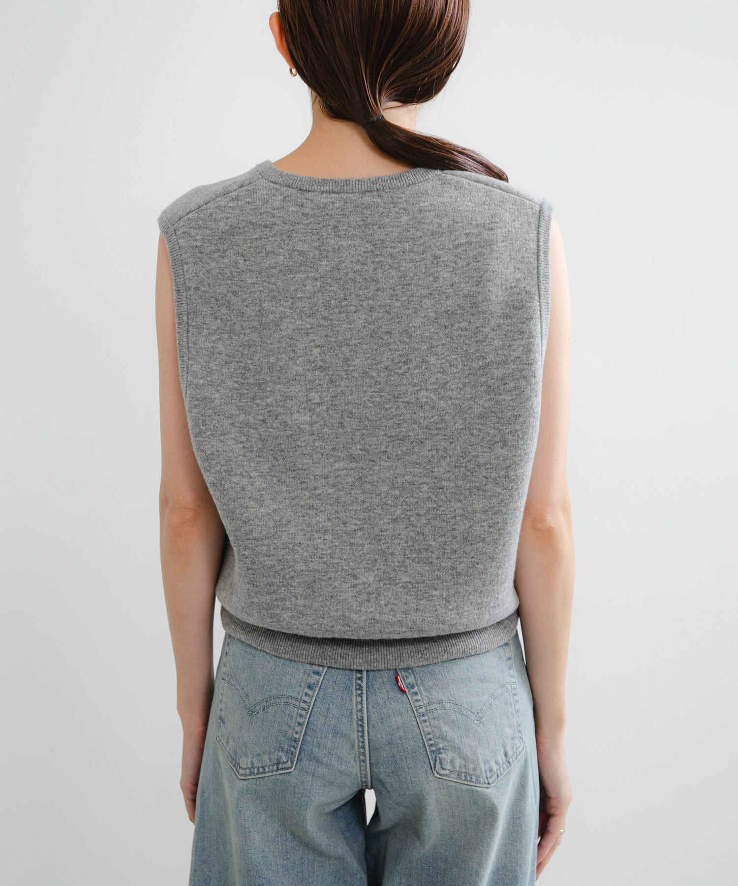 ウールカシミヤVネックニットベスト(Free GRAY): トップス｜URBAN