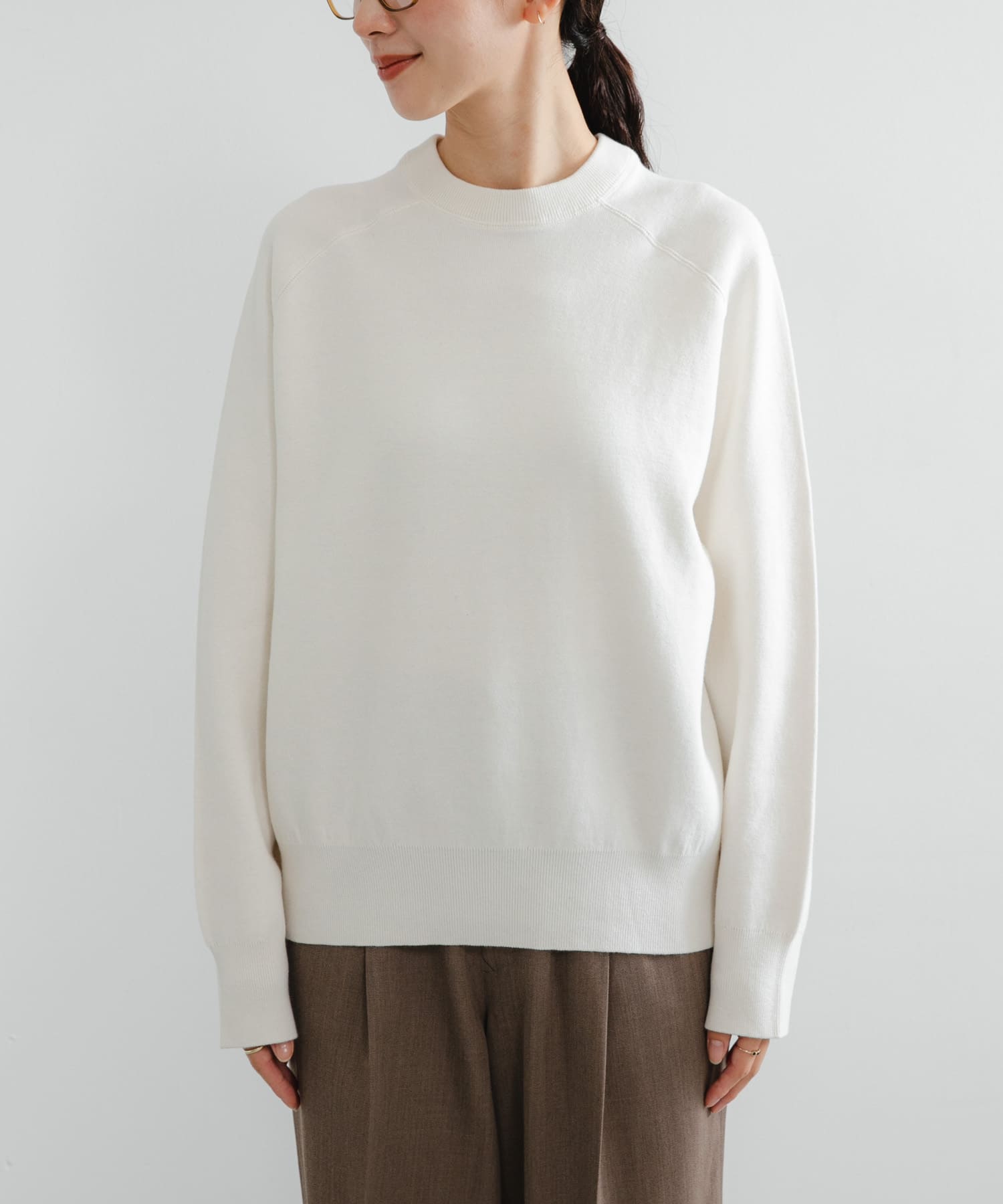 OFF WHITE