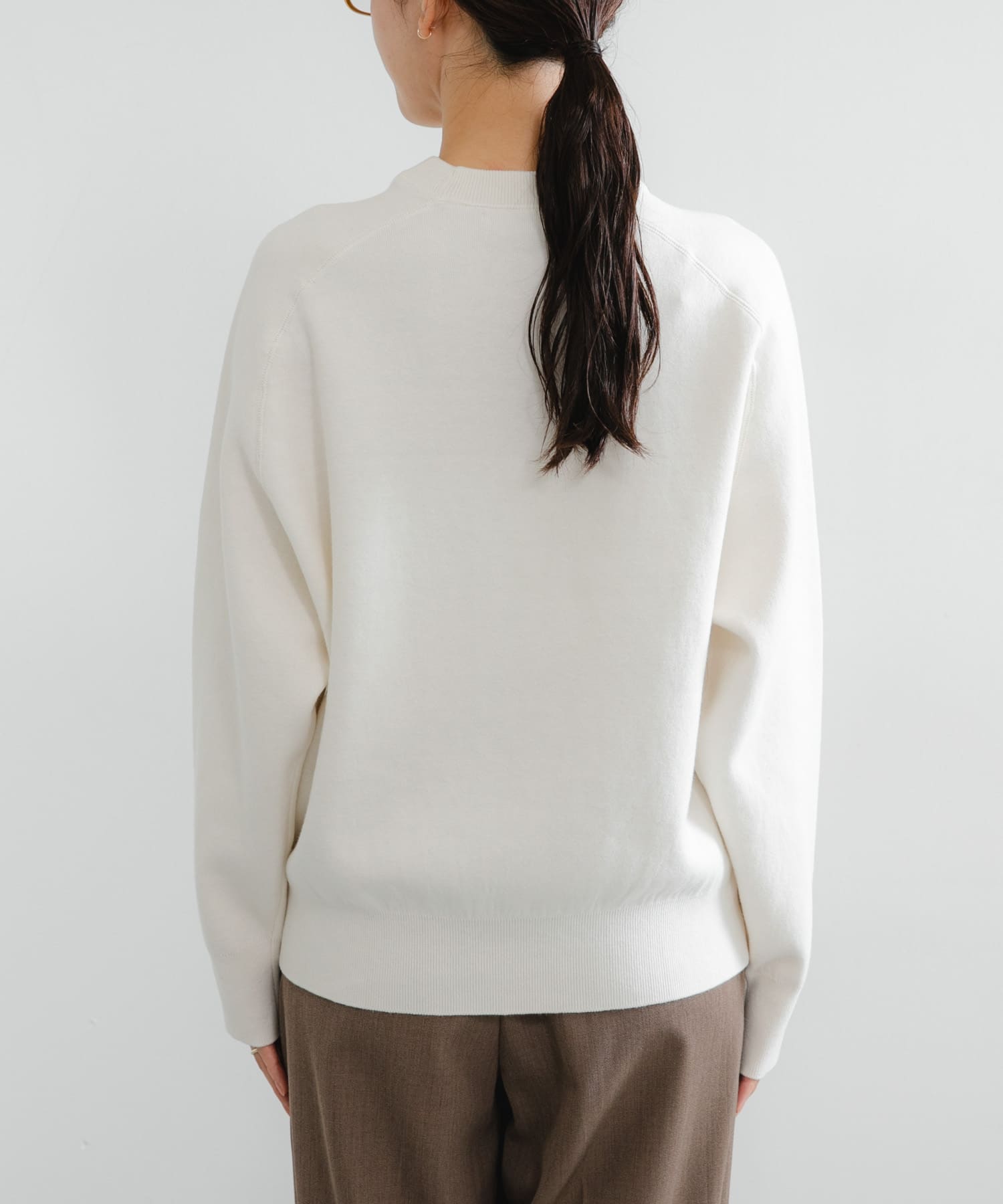 OFF WHITE