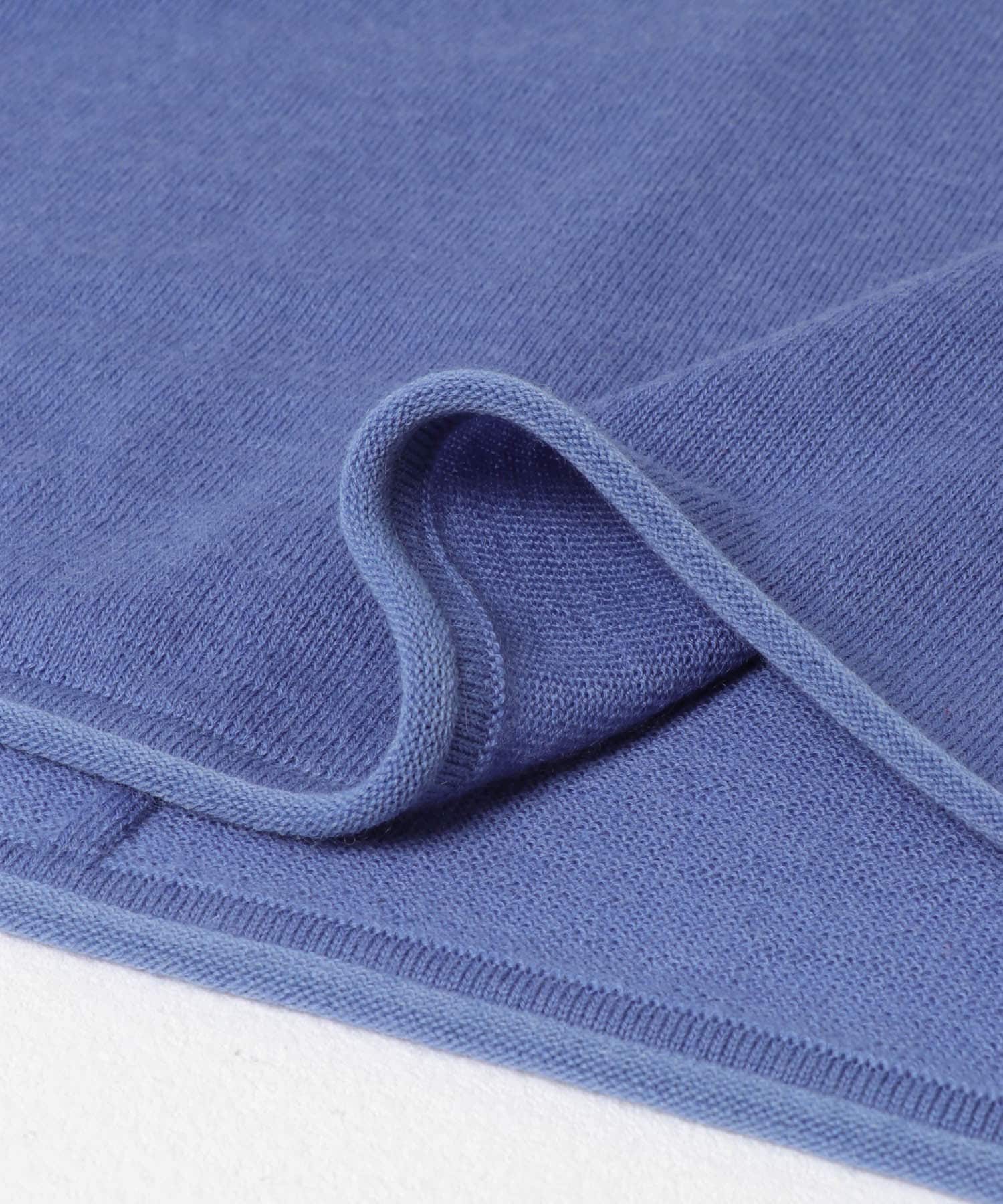 new basic　Lisse Cashmere crew knit BLUE GRAY FREE