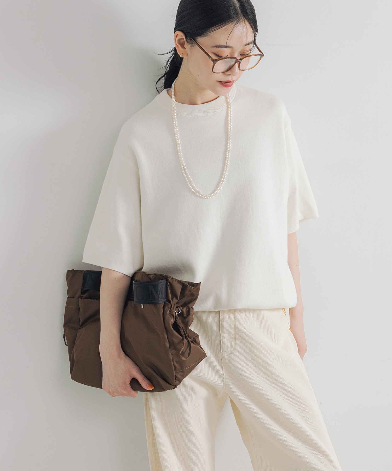OFF WHITE