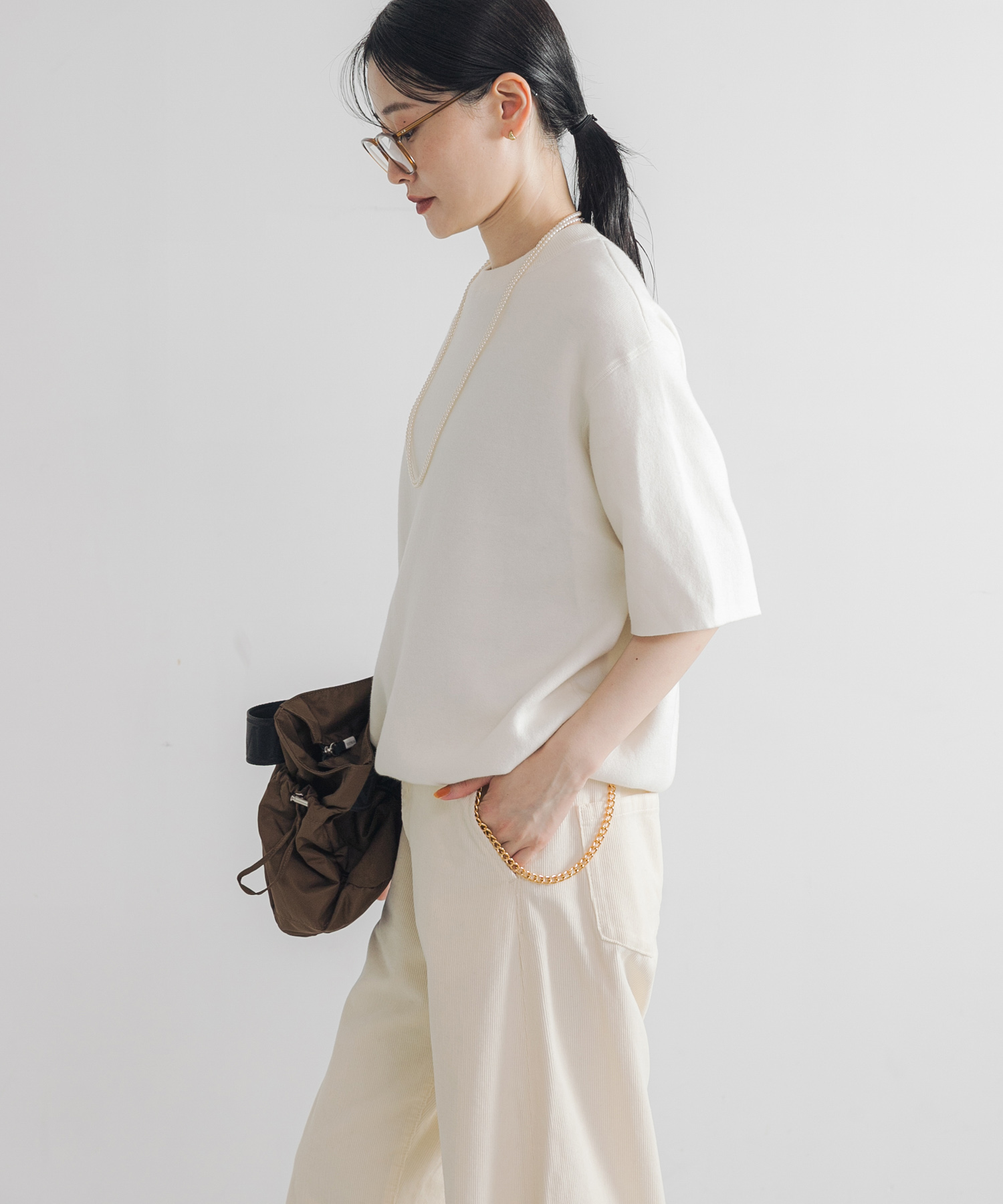 OFF WHITE