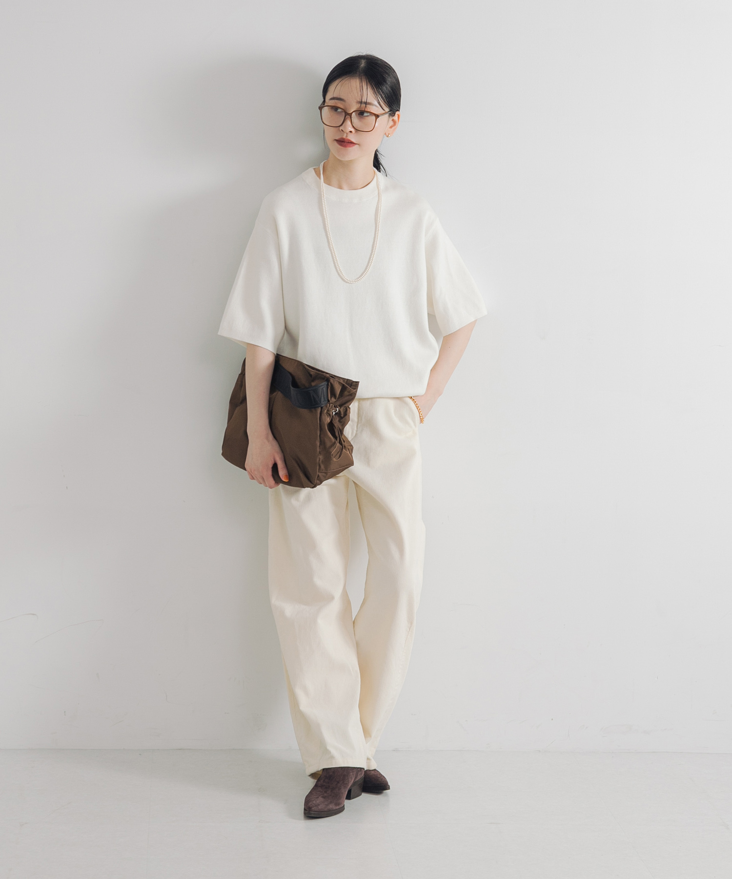 OFF WHITE