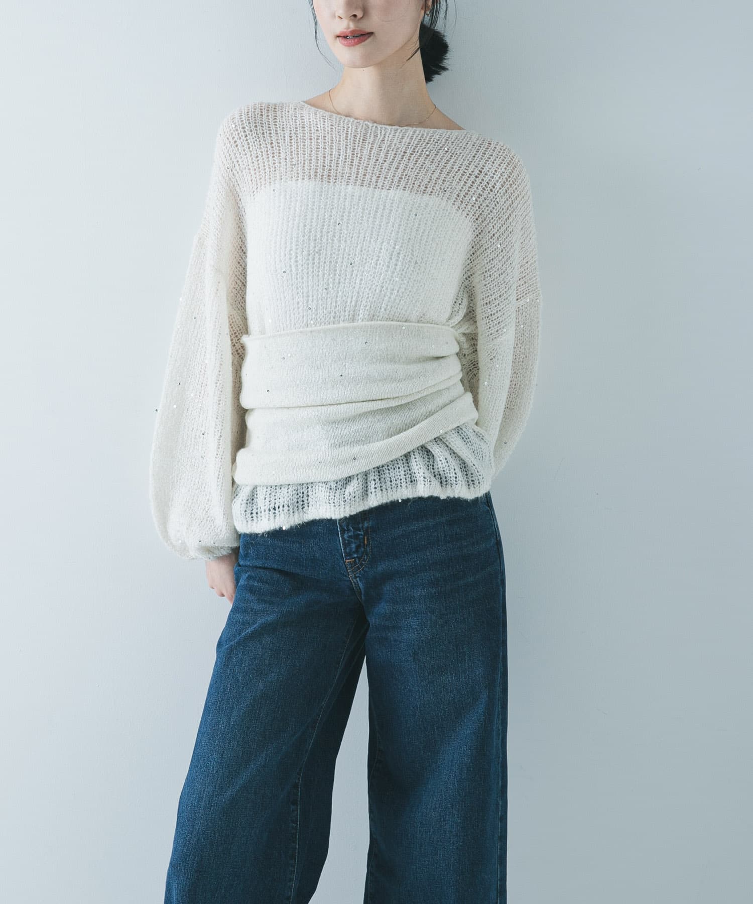OFF WHITE