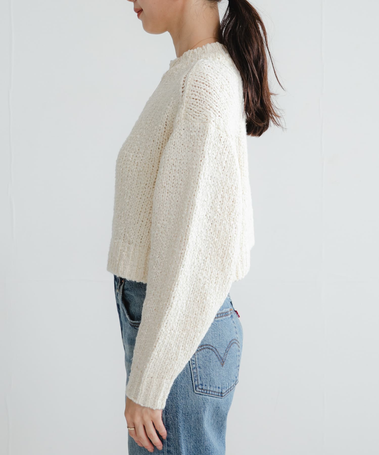 OFF WHITE