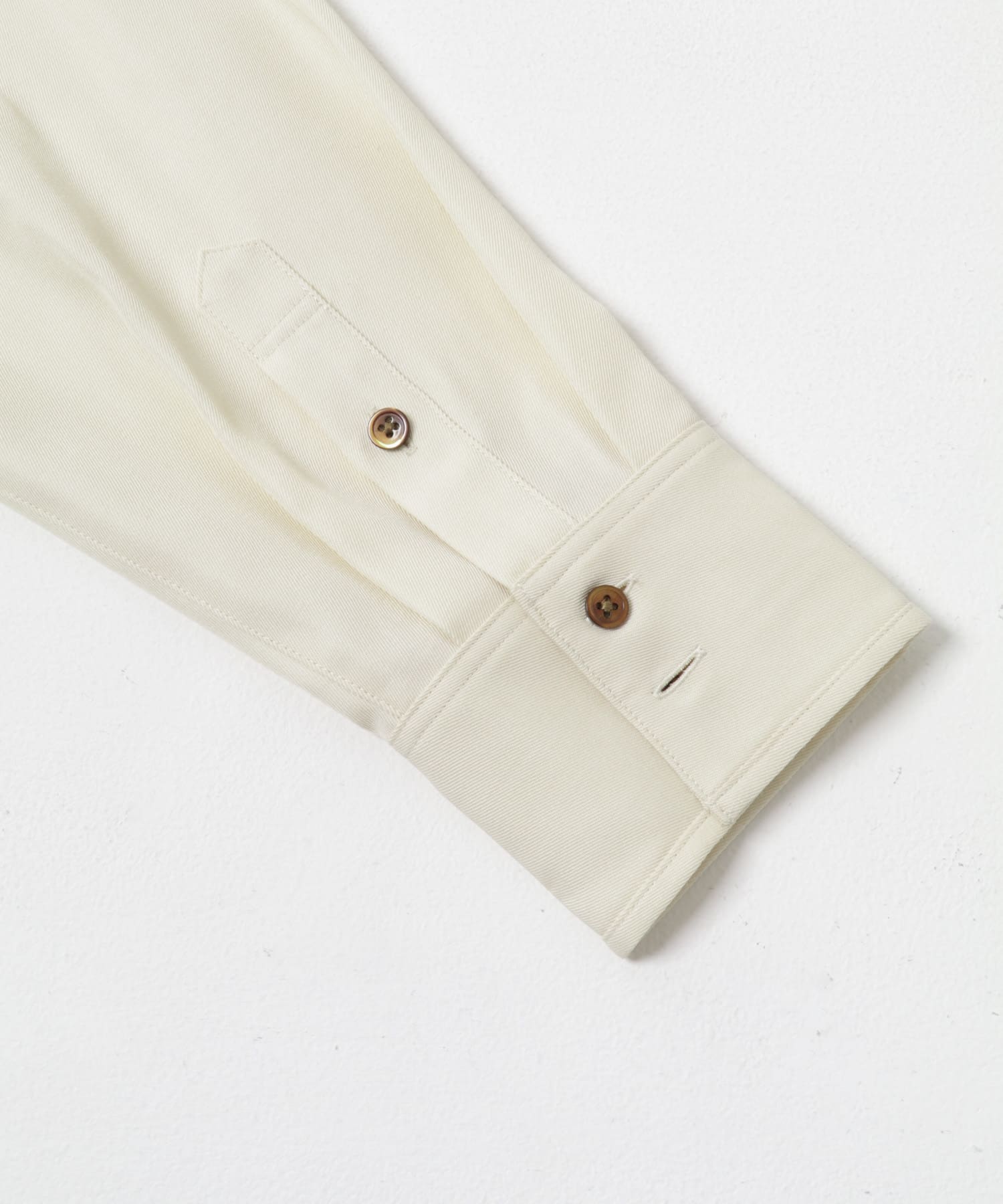 new basic　WOOL TWILL SHAPE SHIRTS O/WHITE FREE