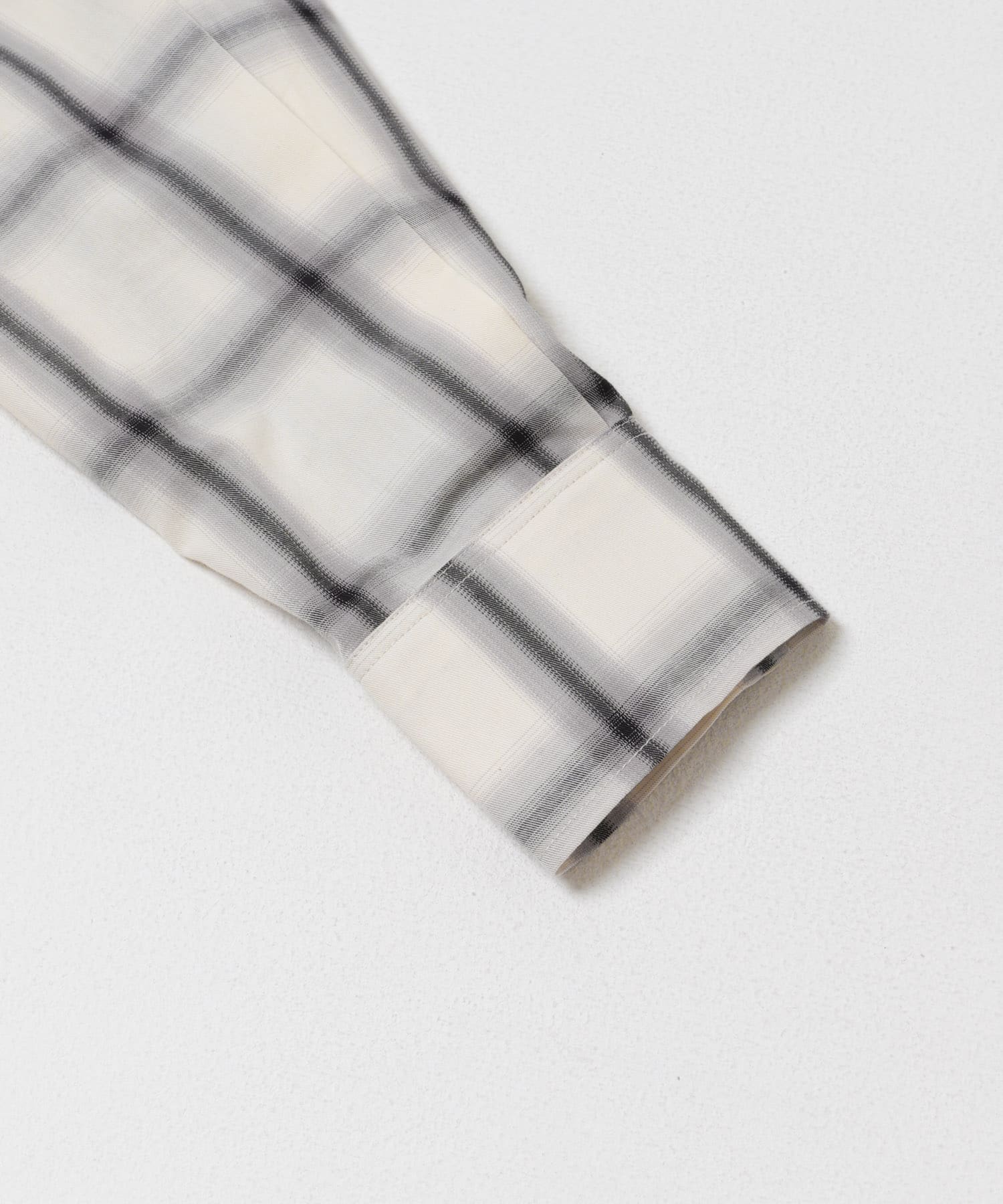 オンブレーチェックオーバーシャツ IVORY Free