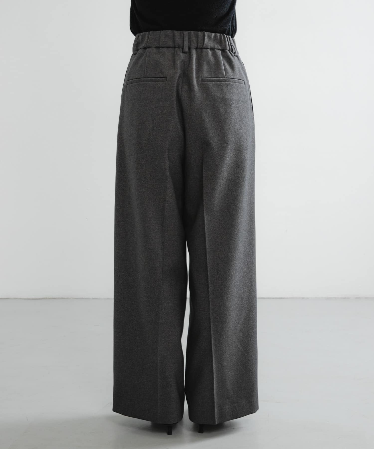 身長：162cm サイズ：38