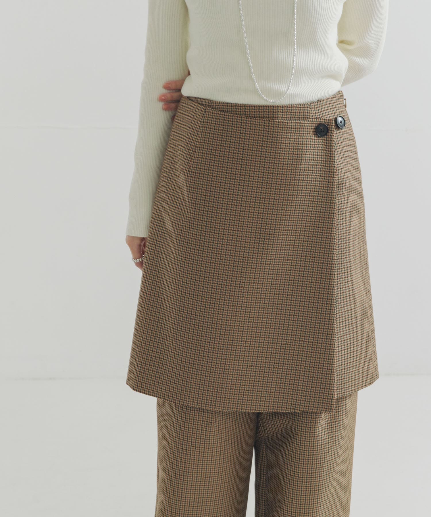 身長：168cm サイズ：38