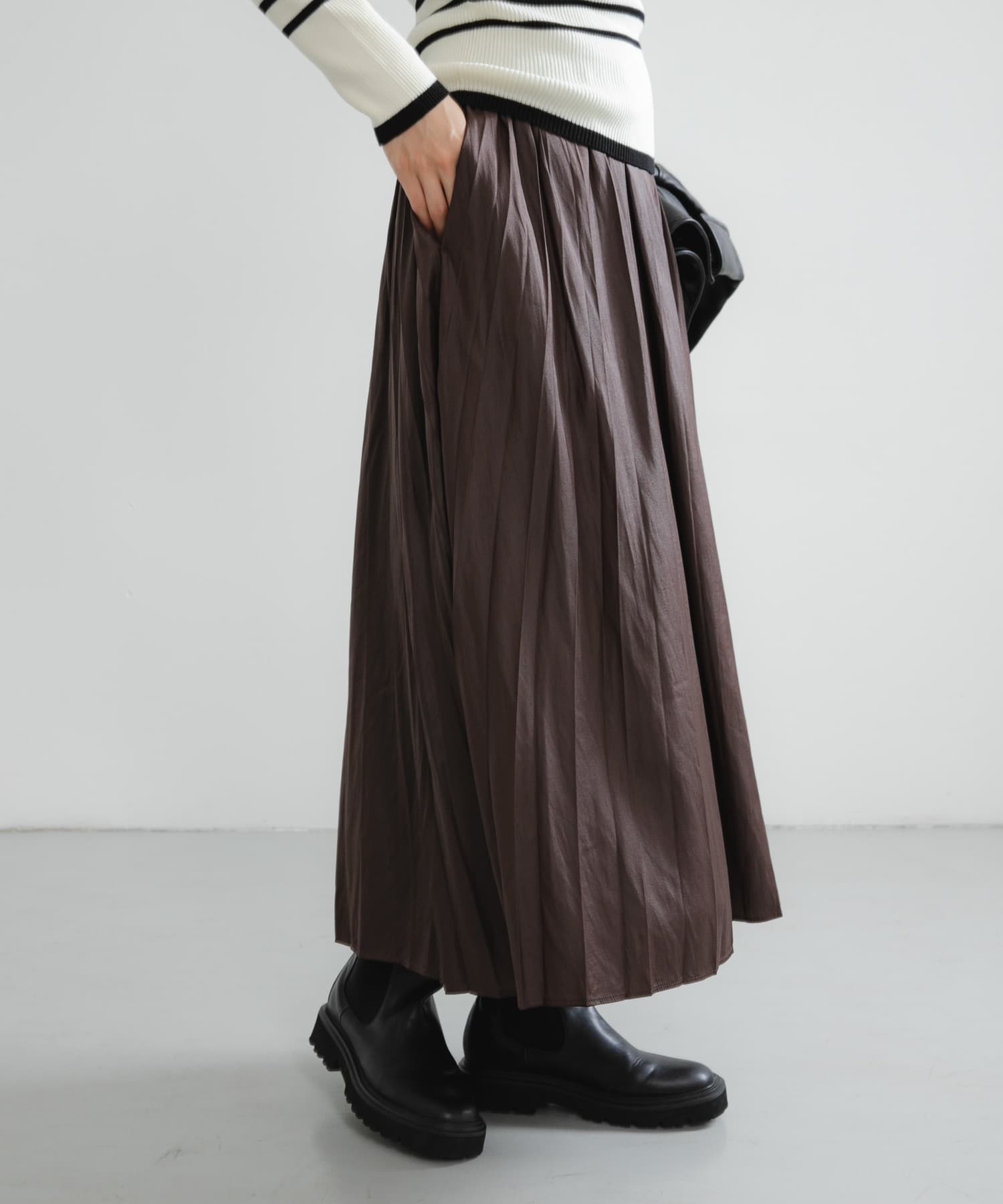 チンツプリーツスカート