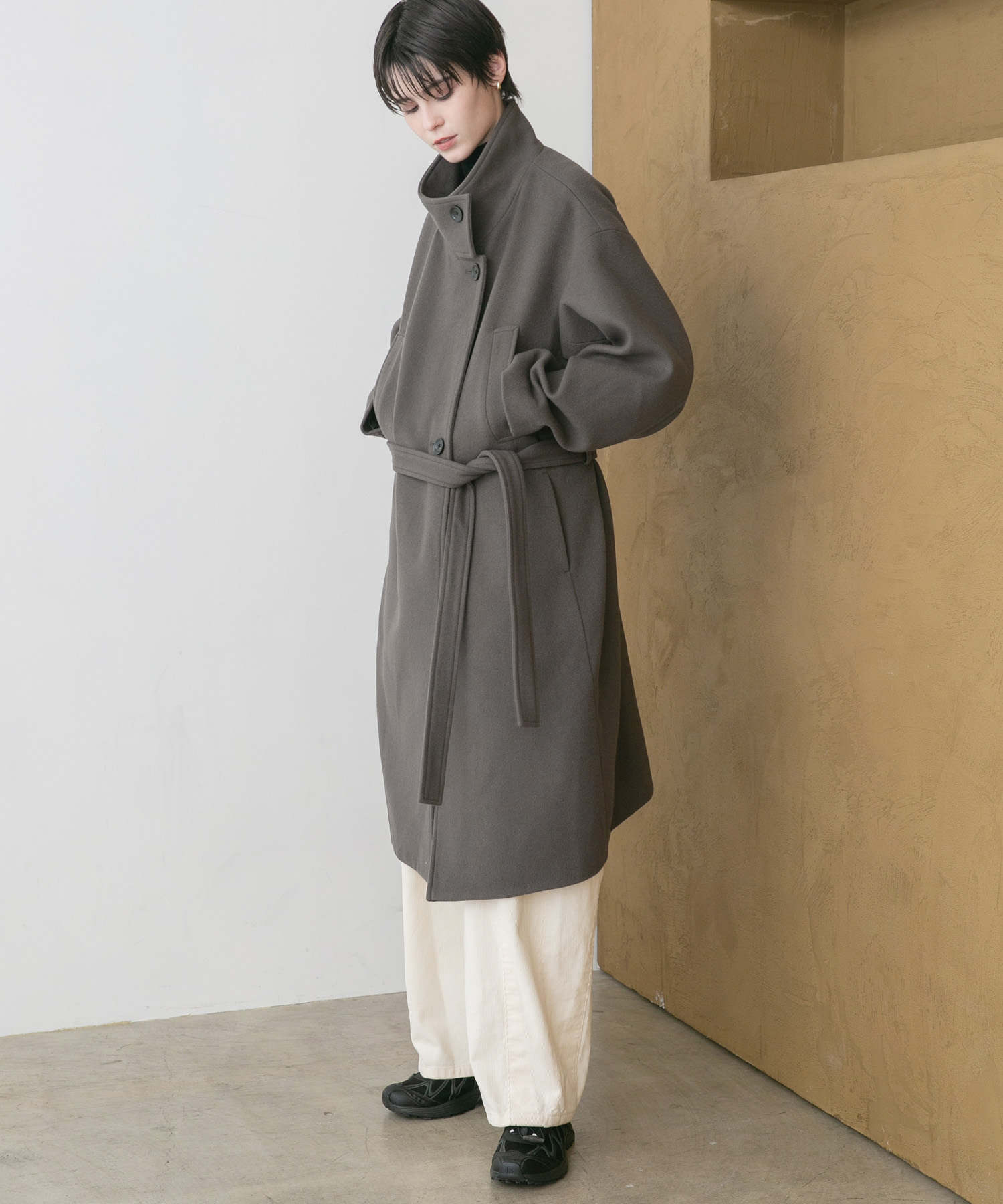 KHAKI